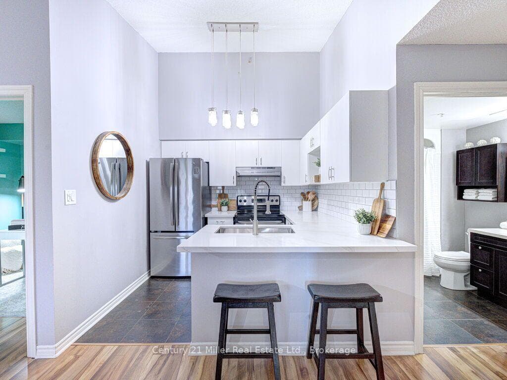 1800 Walkers Line Unit 406 photo 8