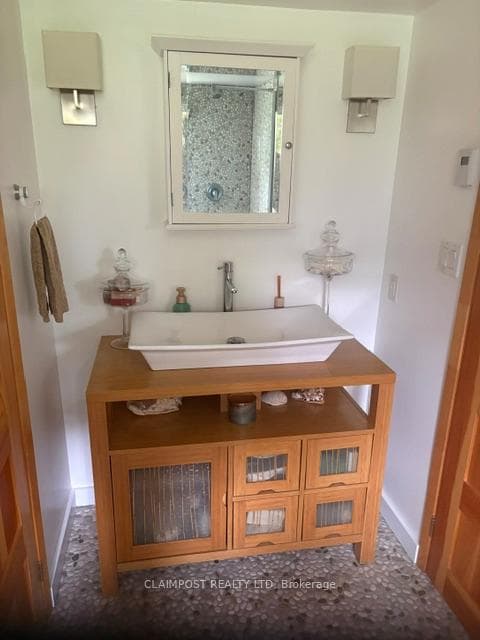 1021 Finn Road photo 14