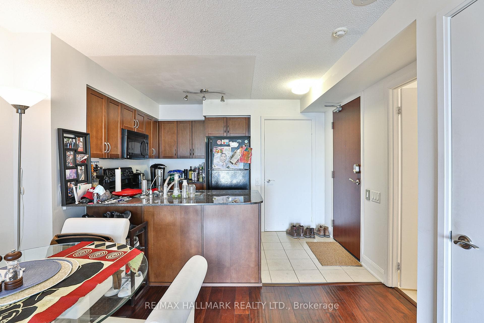 2181 Yonge Street Unit 1206 photo 8