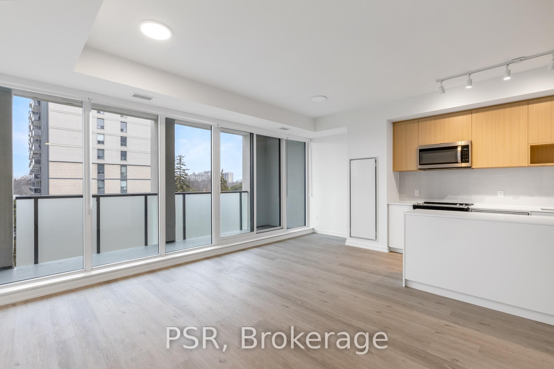 4365 Bloor Street Unit 511 photo 1