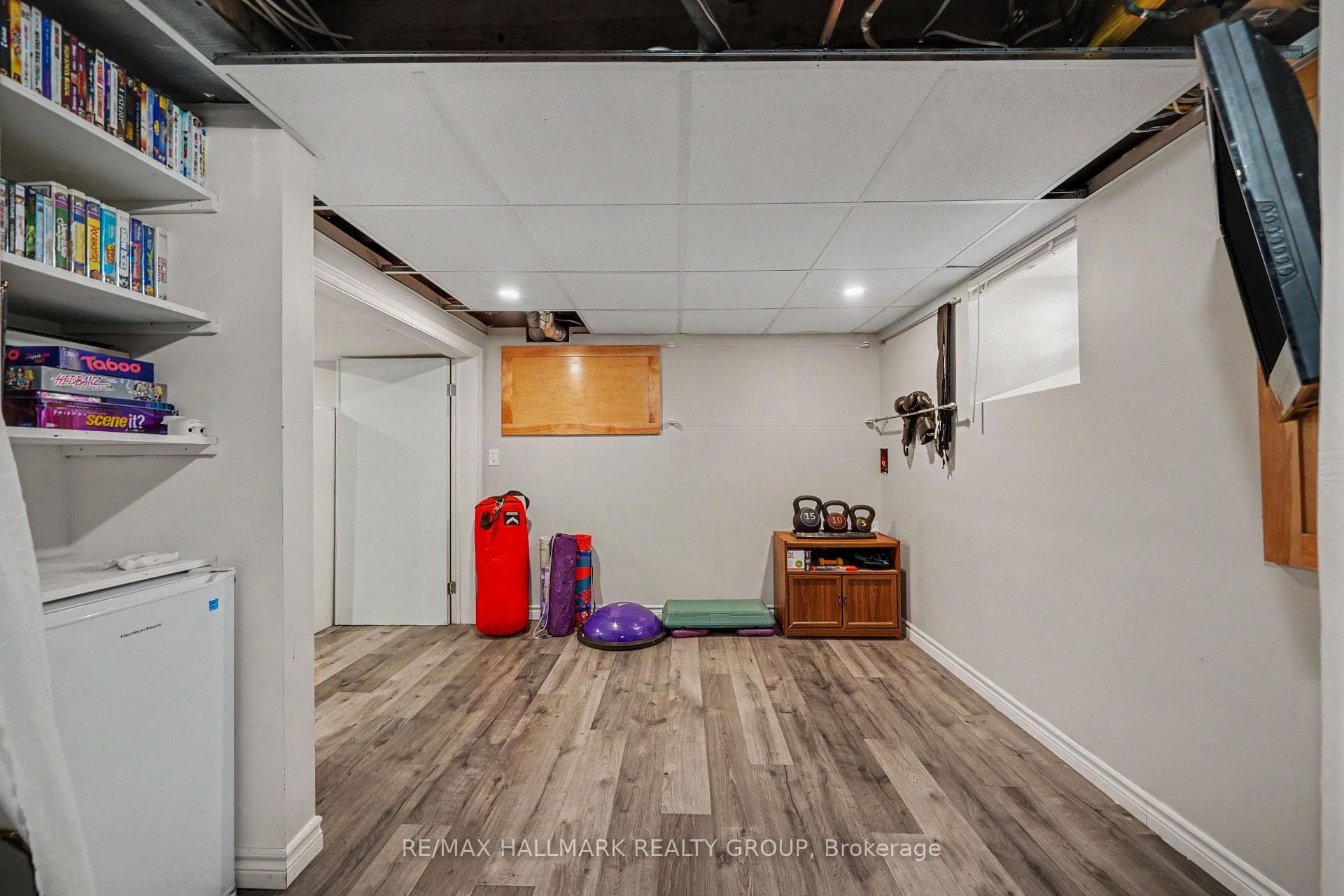 98 Drummond Street photo 34