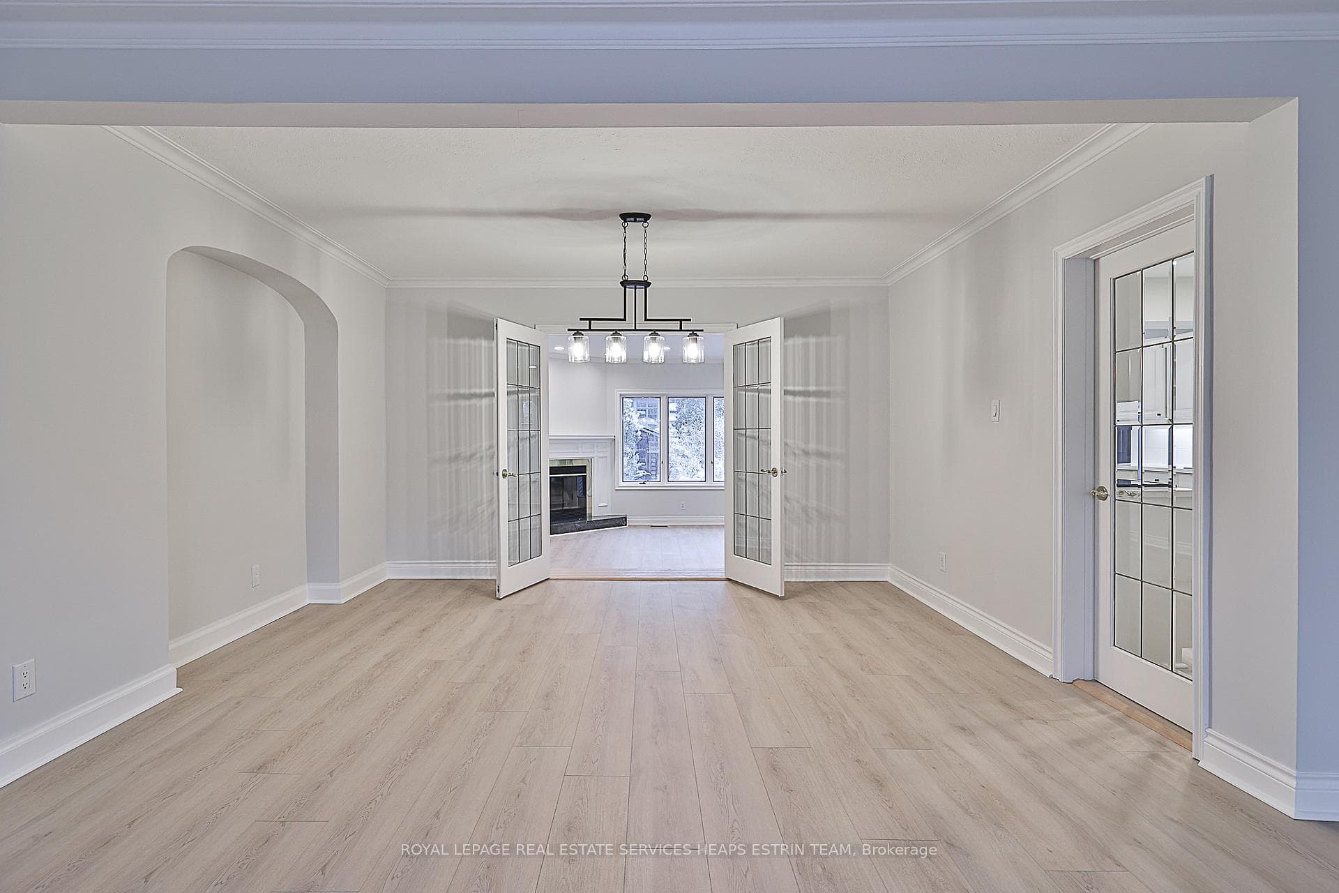 27 Southlea Avenue photo 8