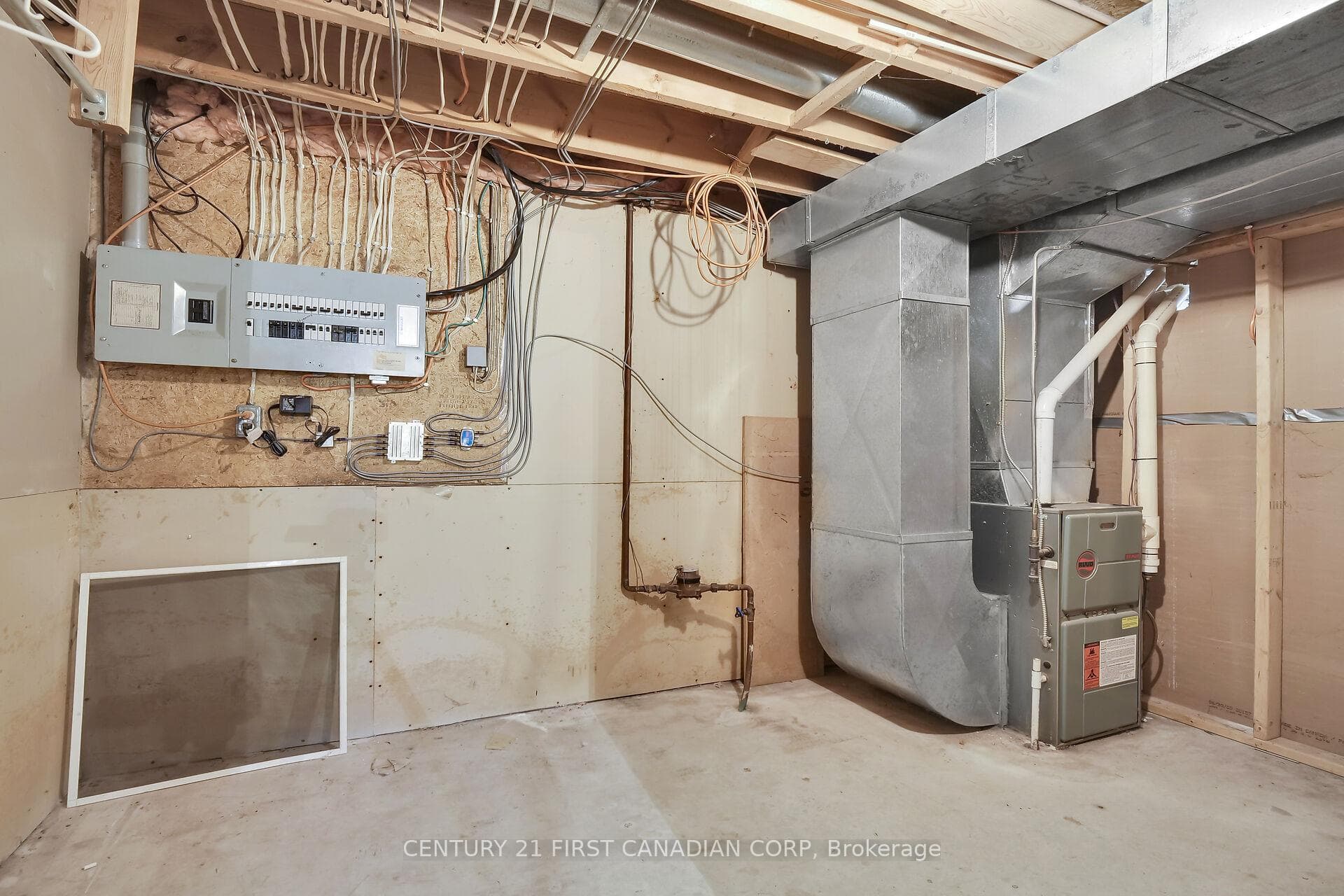 9883 Elizabeth Street photo 30