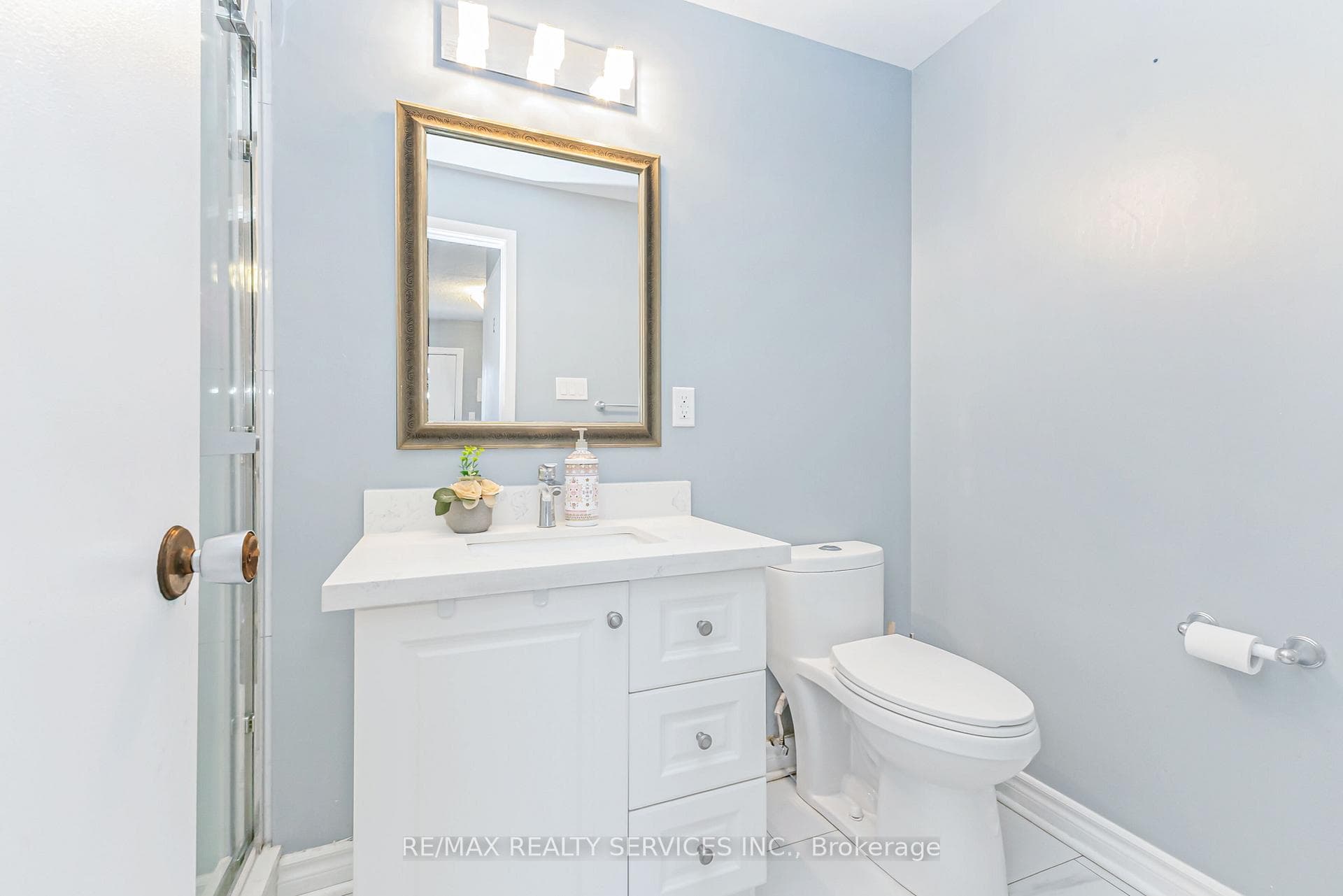 8 Chipwood Crescent photo 38
