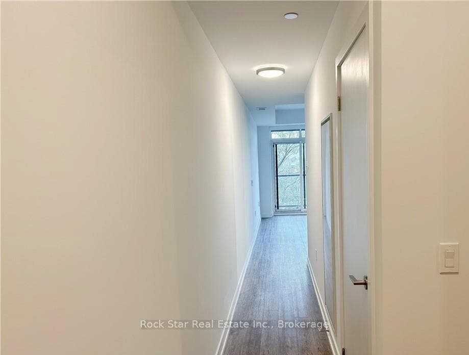 1195 THE QUEENSWAY N/A Unit 418 photo 11