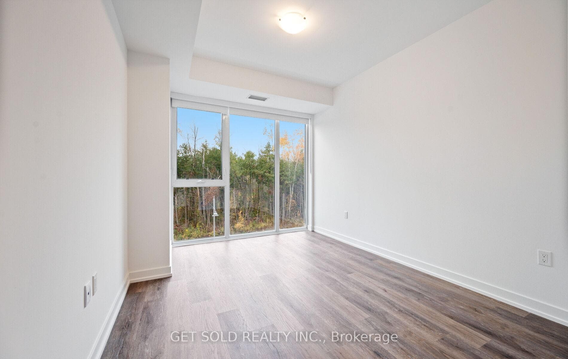 333 Sunseeker Avenue Unit 415 photo 15