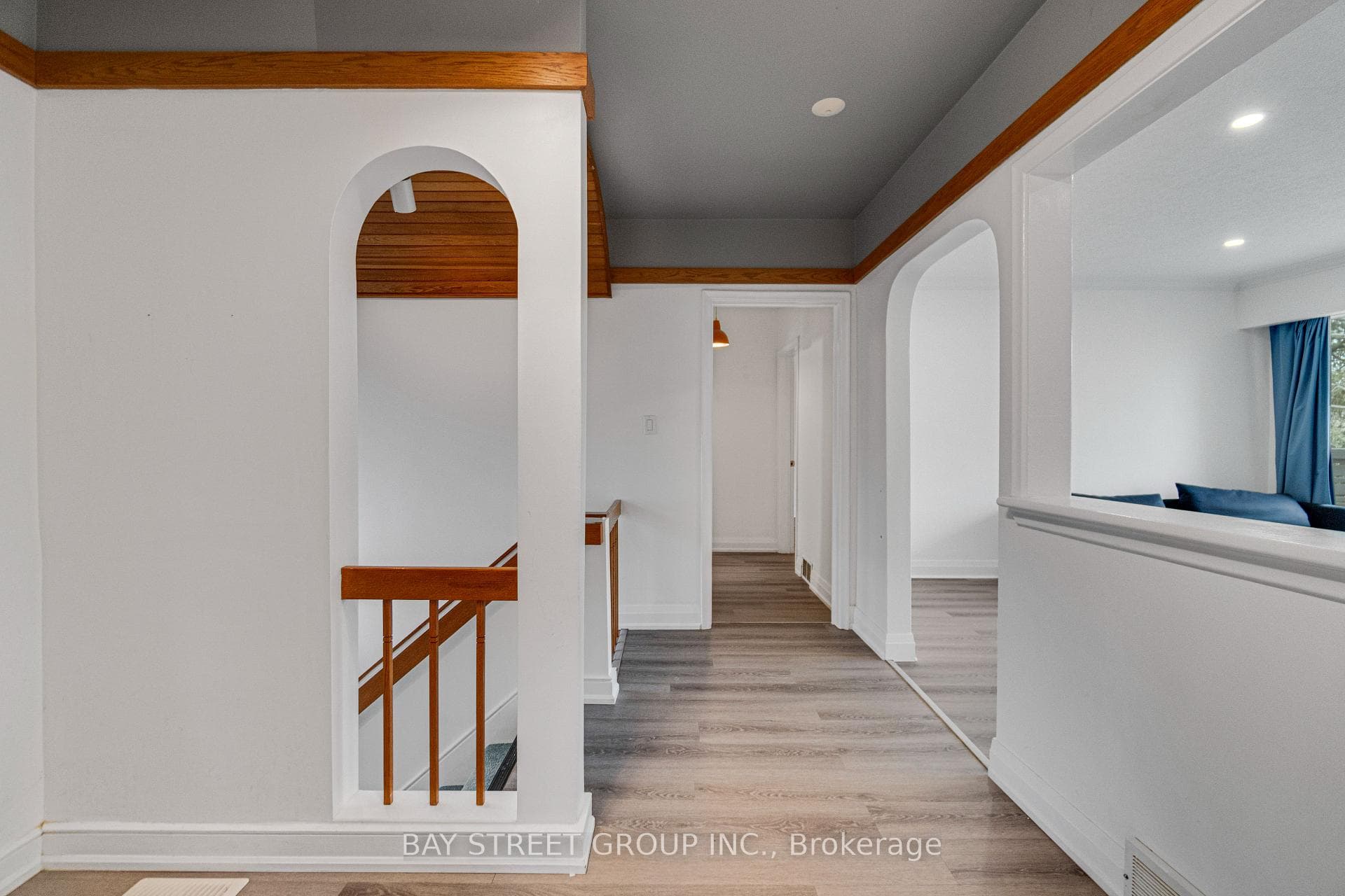 2558 Mindemoya Road photo 16