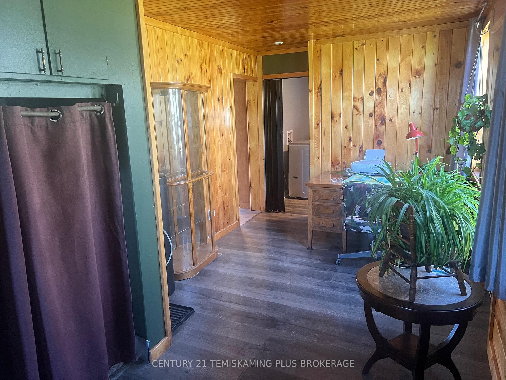 533142 River Road photo 11