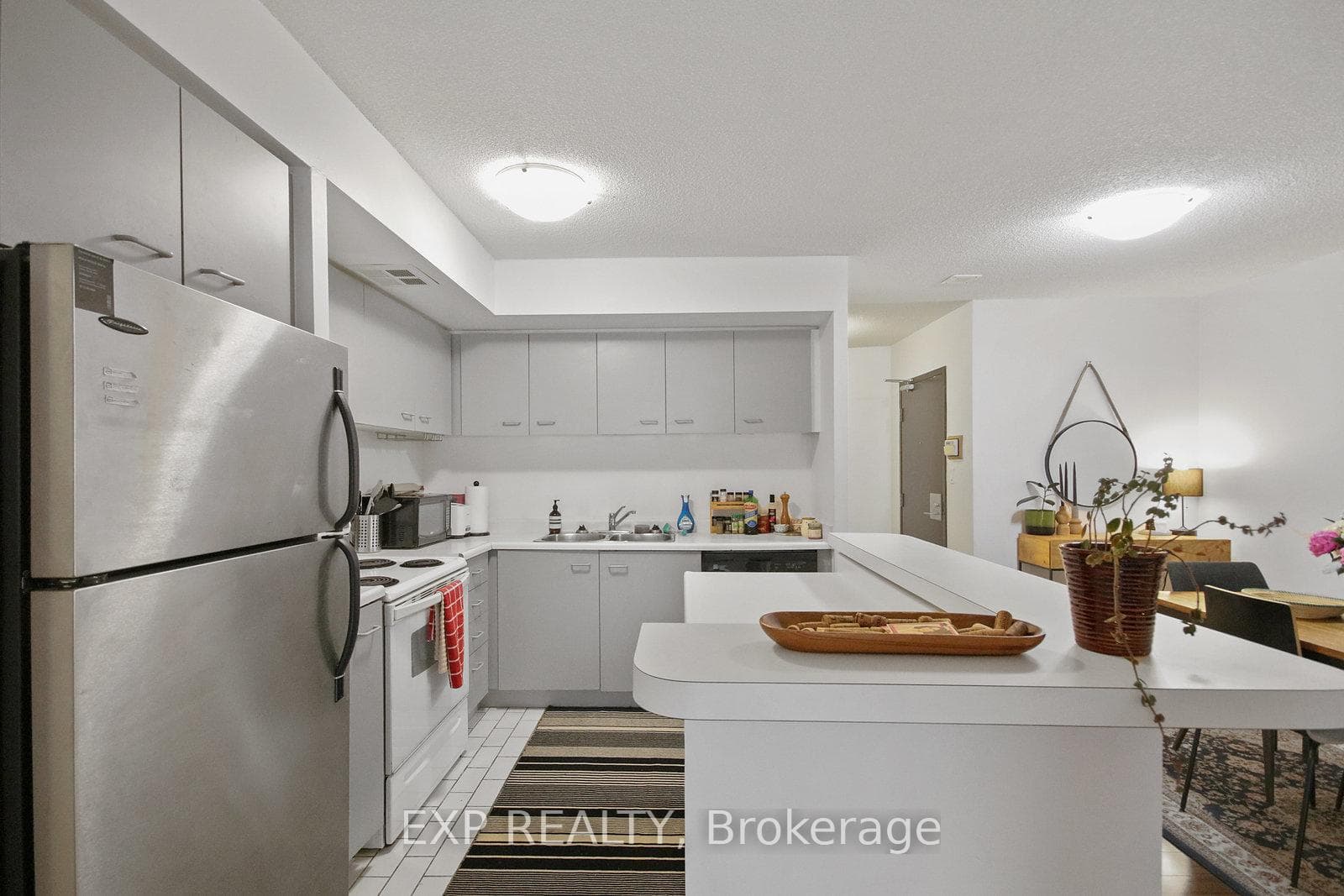 25 The Esplanade N/A Unit 808 photo 9