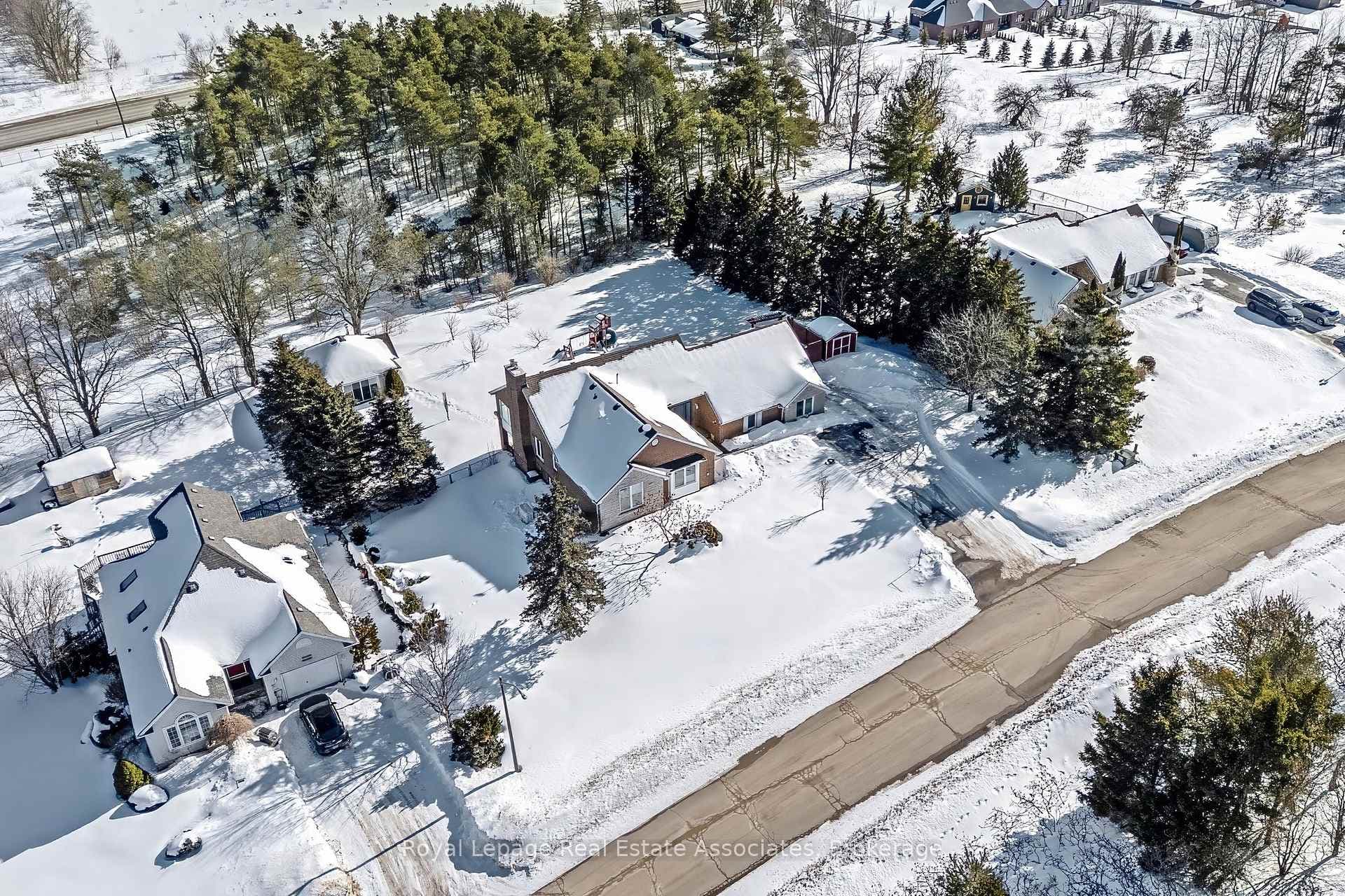 10 Kildare Drive photo 46