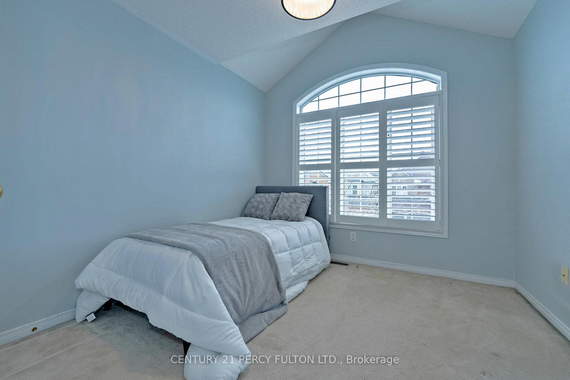 4 Gristone Crescent photo 20