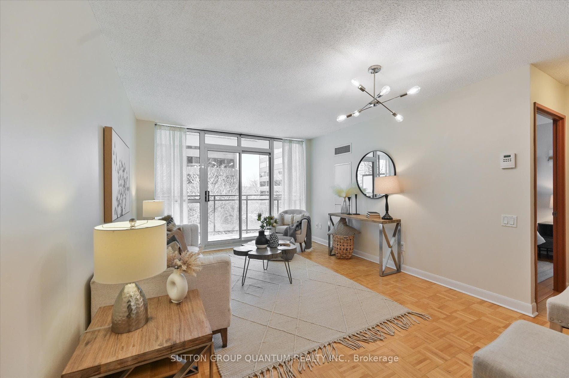 33 Sheppard Avenue Unit 401 photo 12
