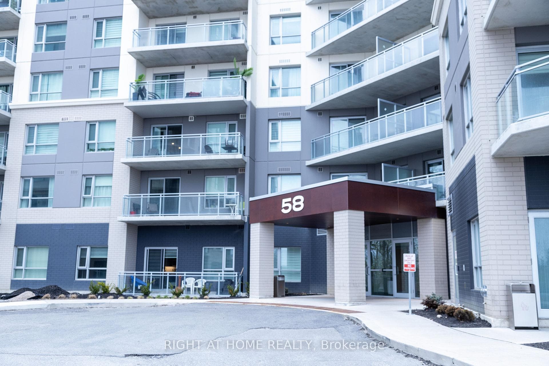 58 Lakeview Terrace Unit 610 photo 1