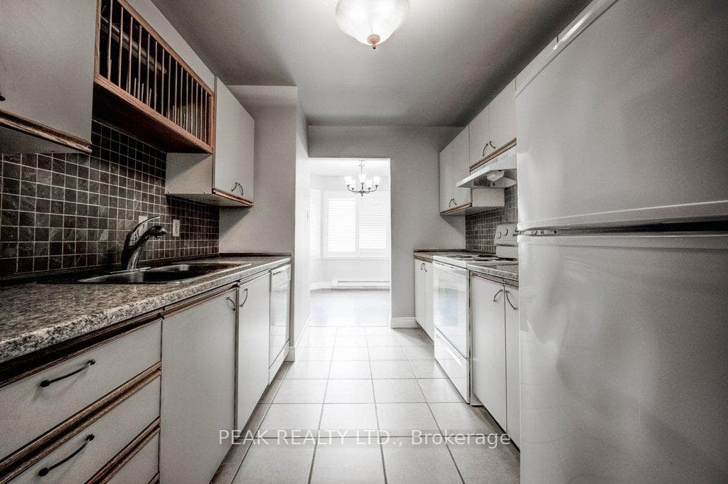 1135 Nellis Street Unit 19 photo 10