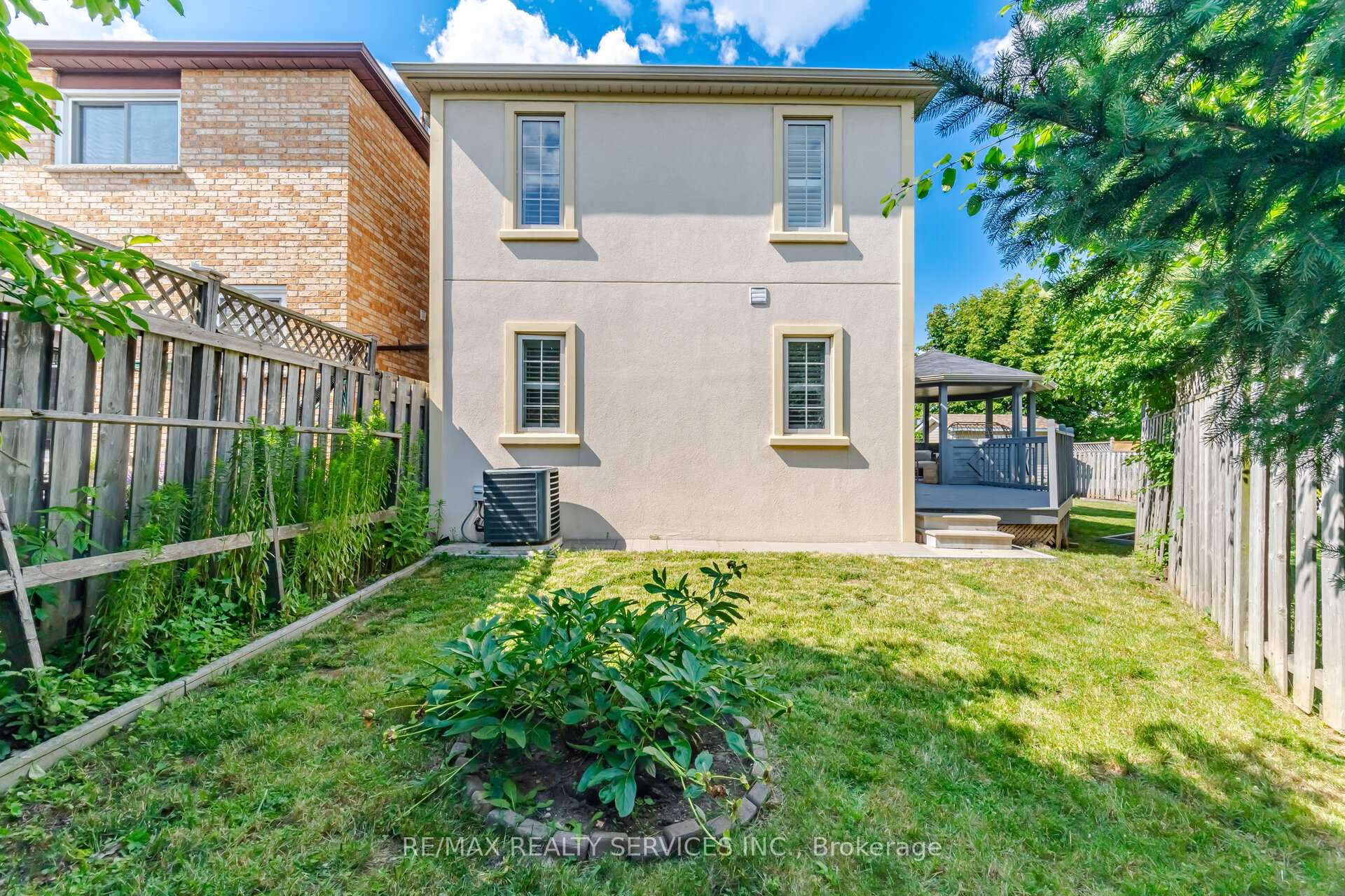 35 Glenmanor Drive photo 50