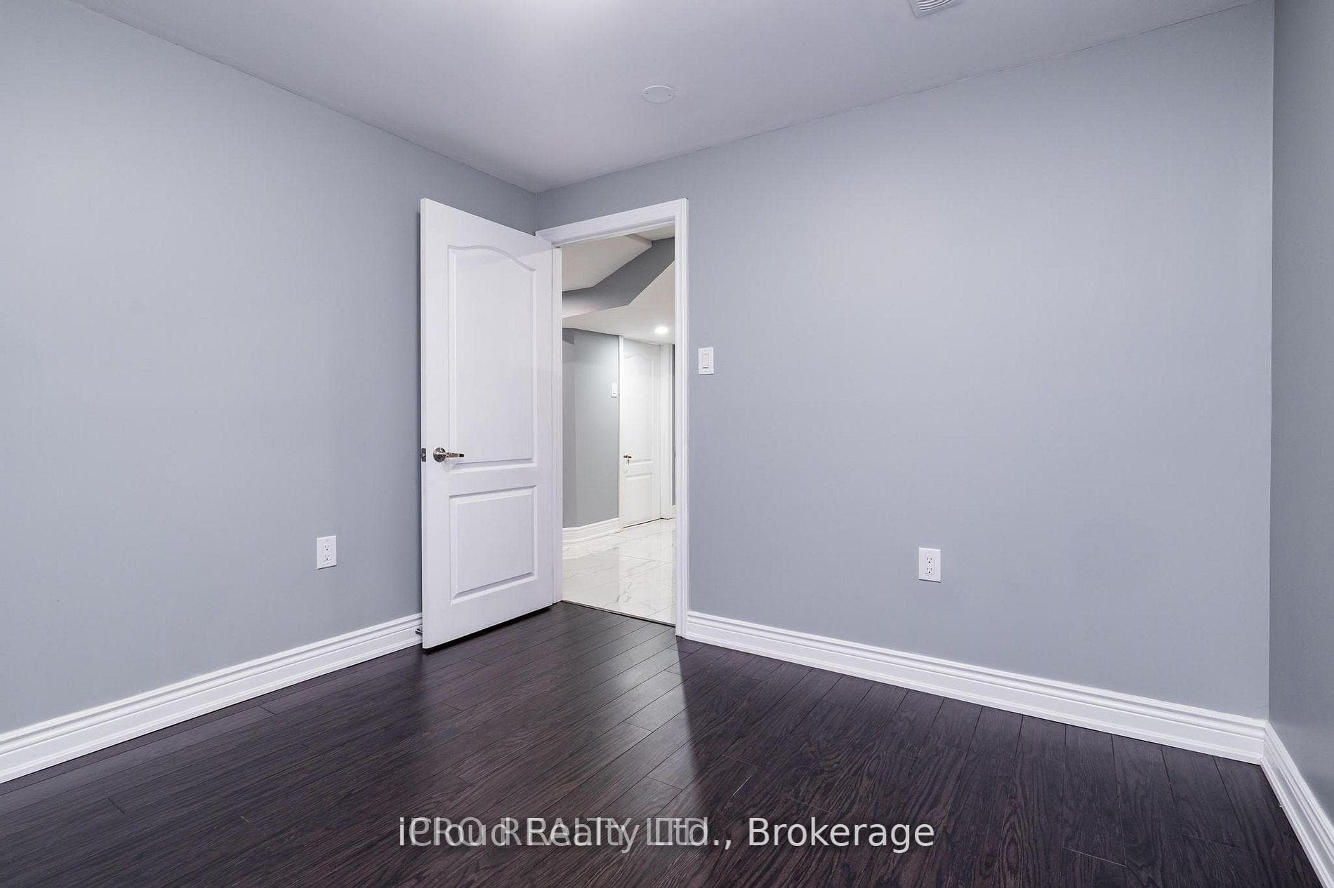 39 Roulette Crescent photo 8