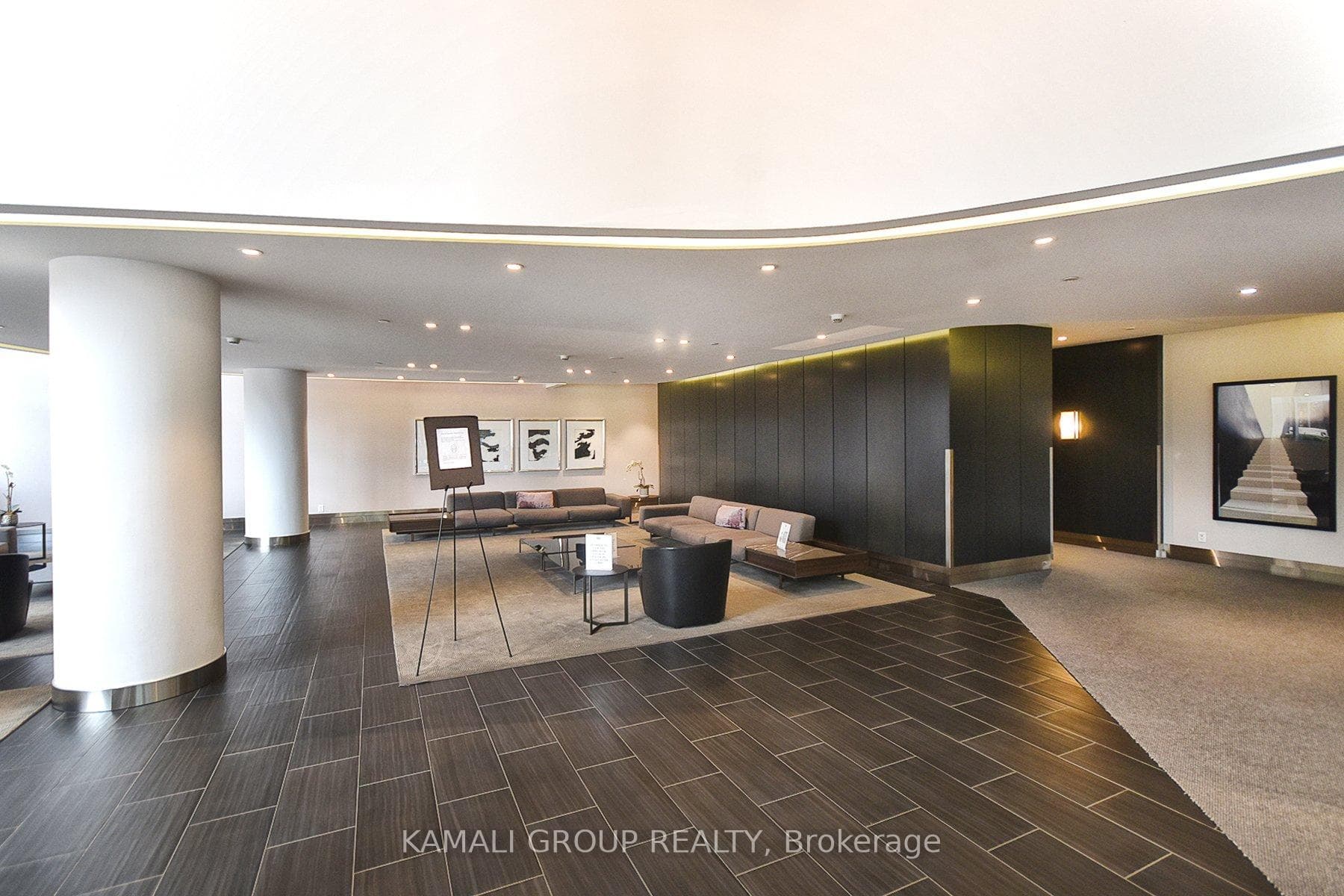 1815 Yonge Street Unit 901 photo 19