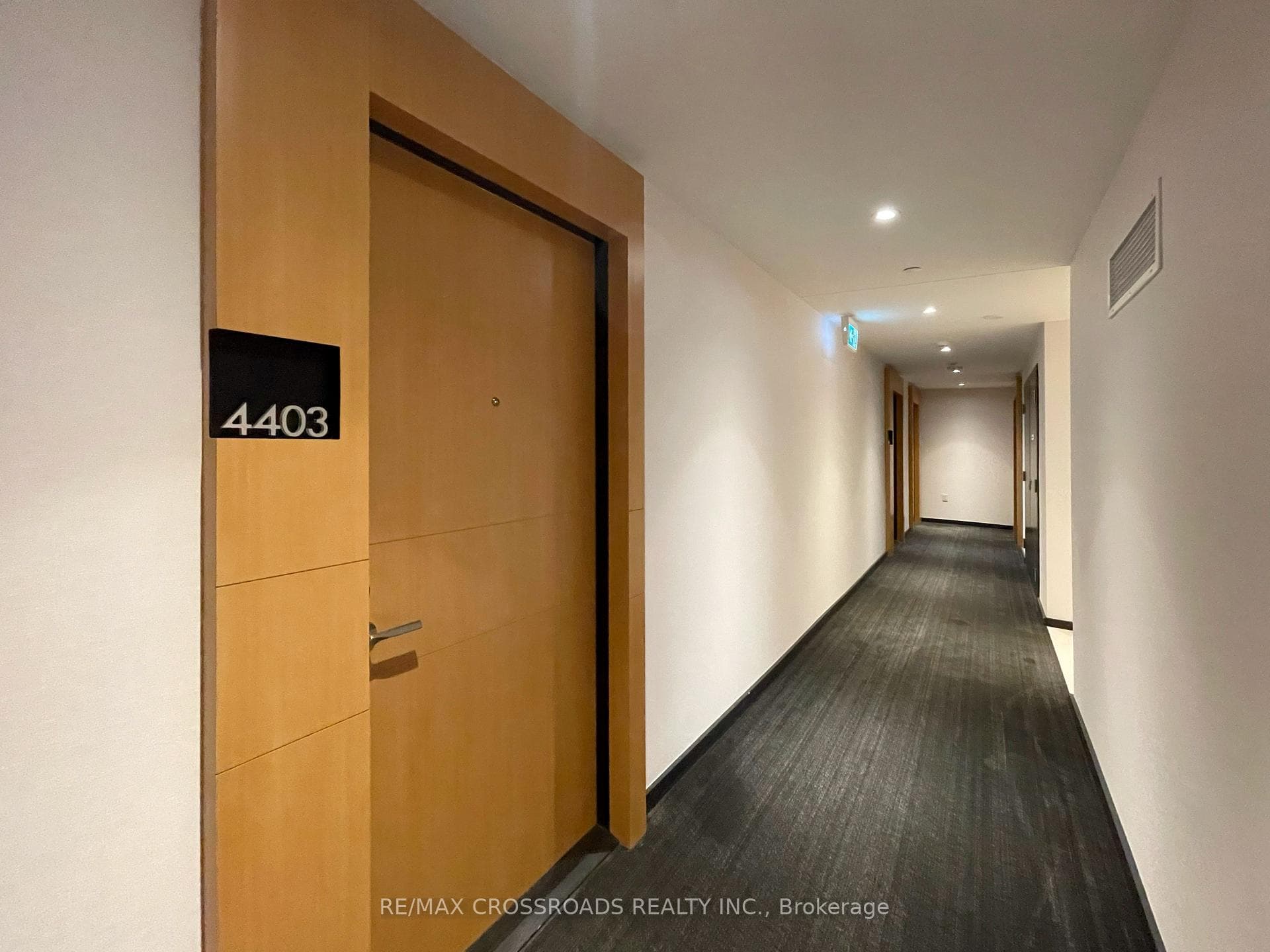 11 Wellesley Street Unit 4403 photo 2