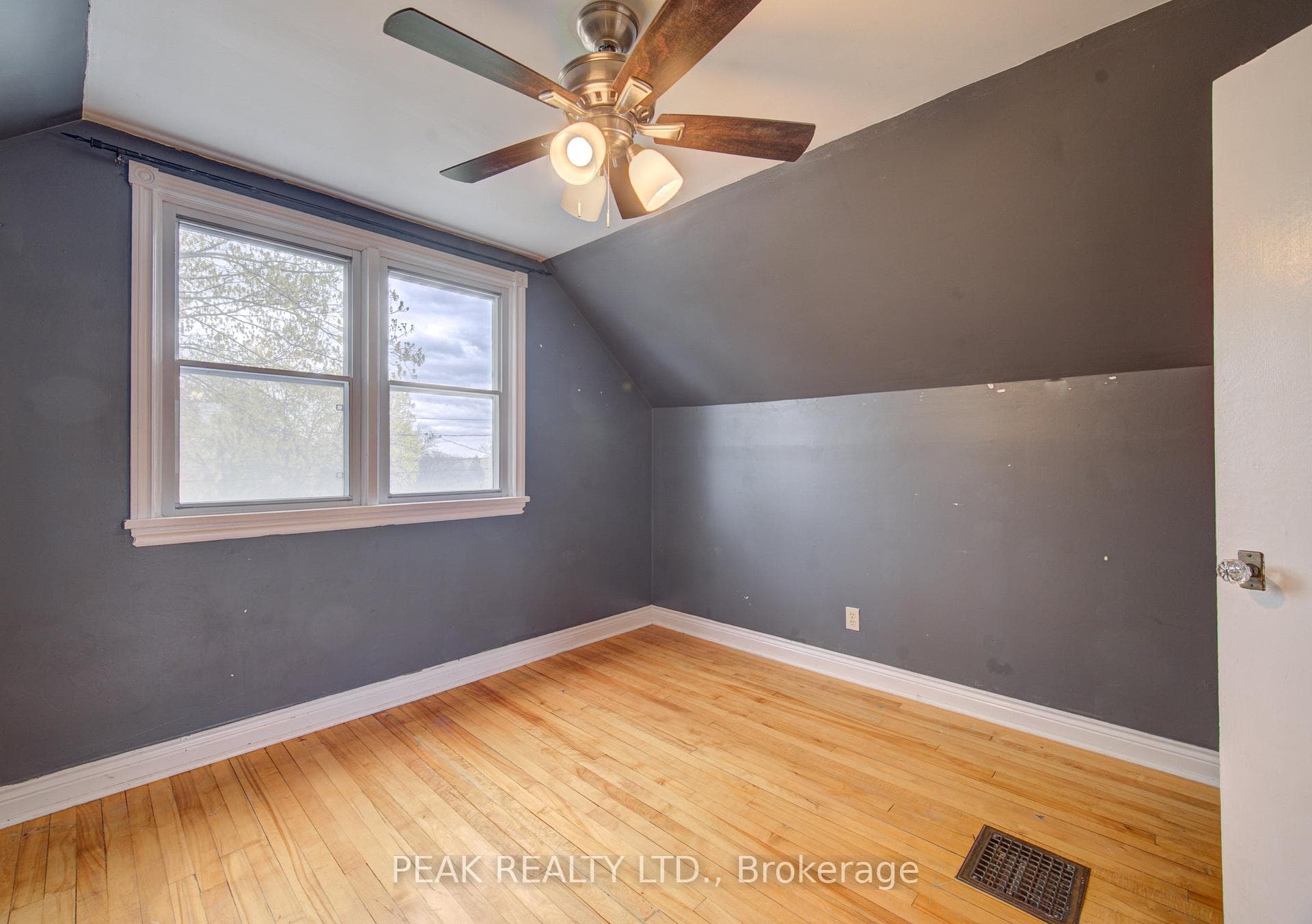 222 Cooper Street photo 25