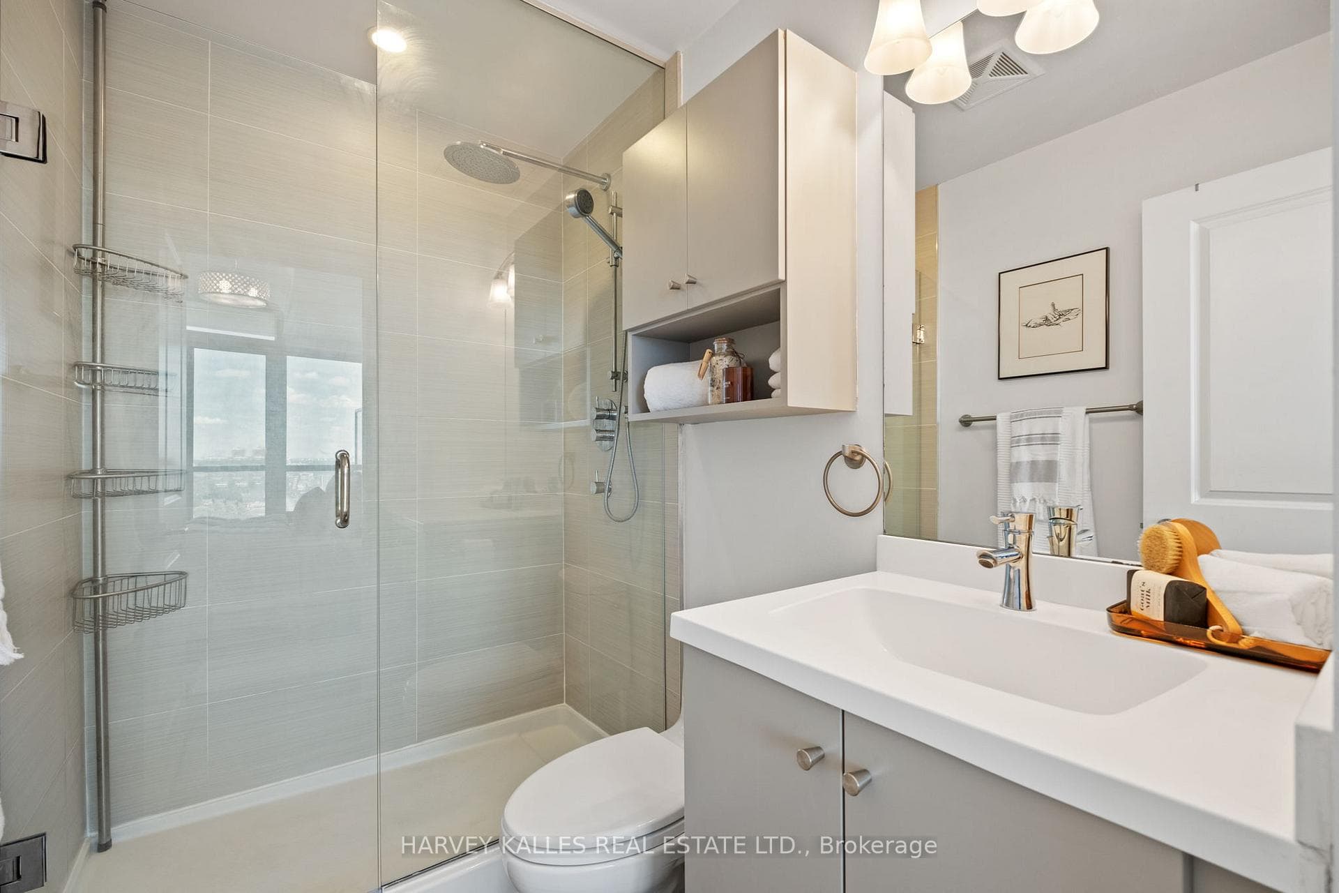 530 St Clair Avenue Unit 1602 photo 10