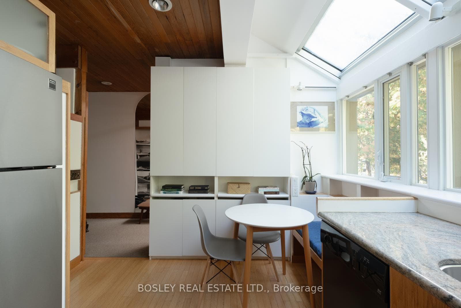 169 Heath Street photo 7