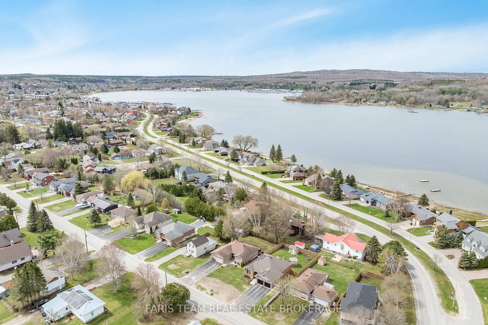 51 Beck Boulevard photo 37