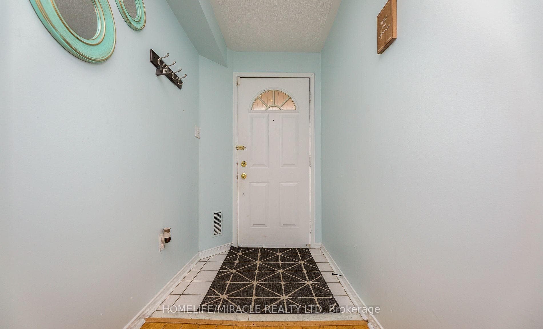 170 Spadina Road Unit 7 photo 4