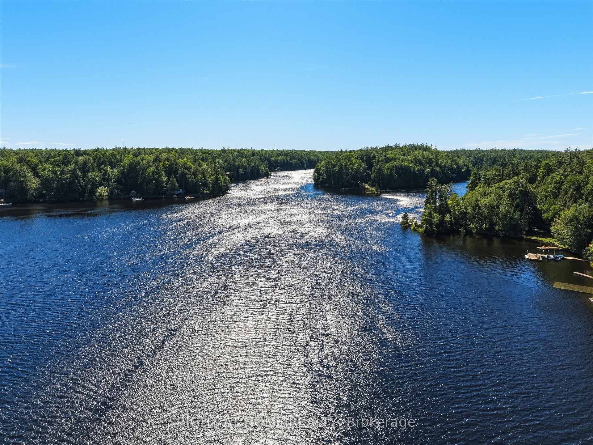 1527 Moon River Road photo 37