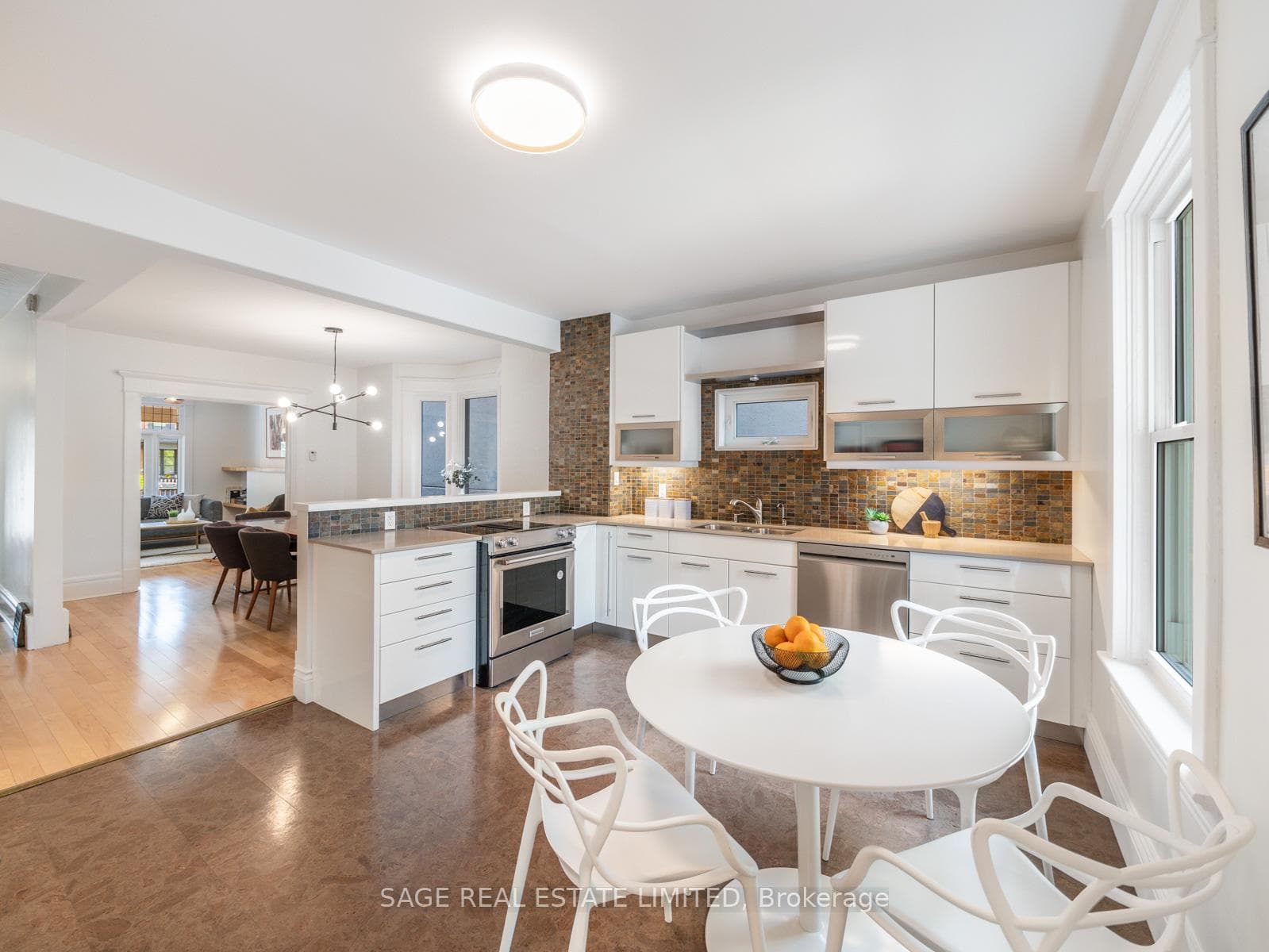 12 Ravina Crescent photo 12