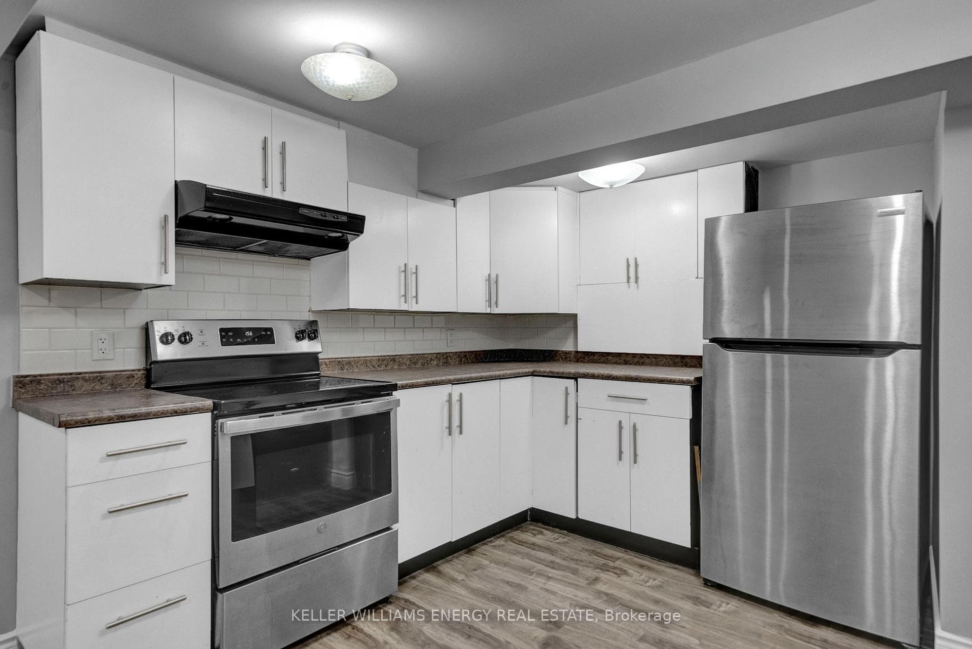 1137 Norman Crescent Unit Lower photo 29