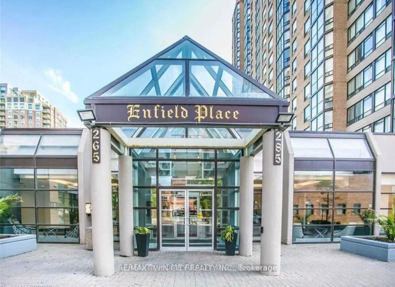 265 Enfield Place Unit 1801 photo 1