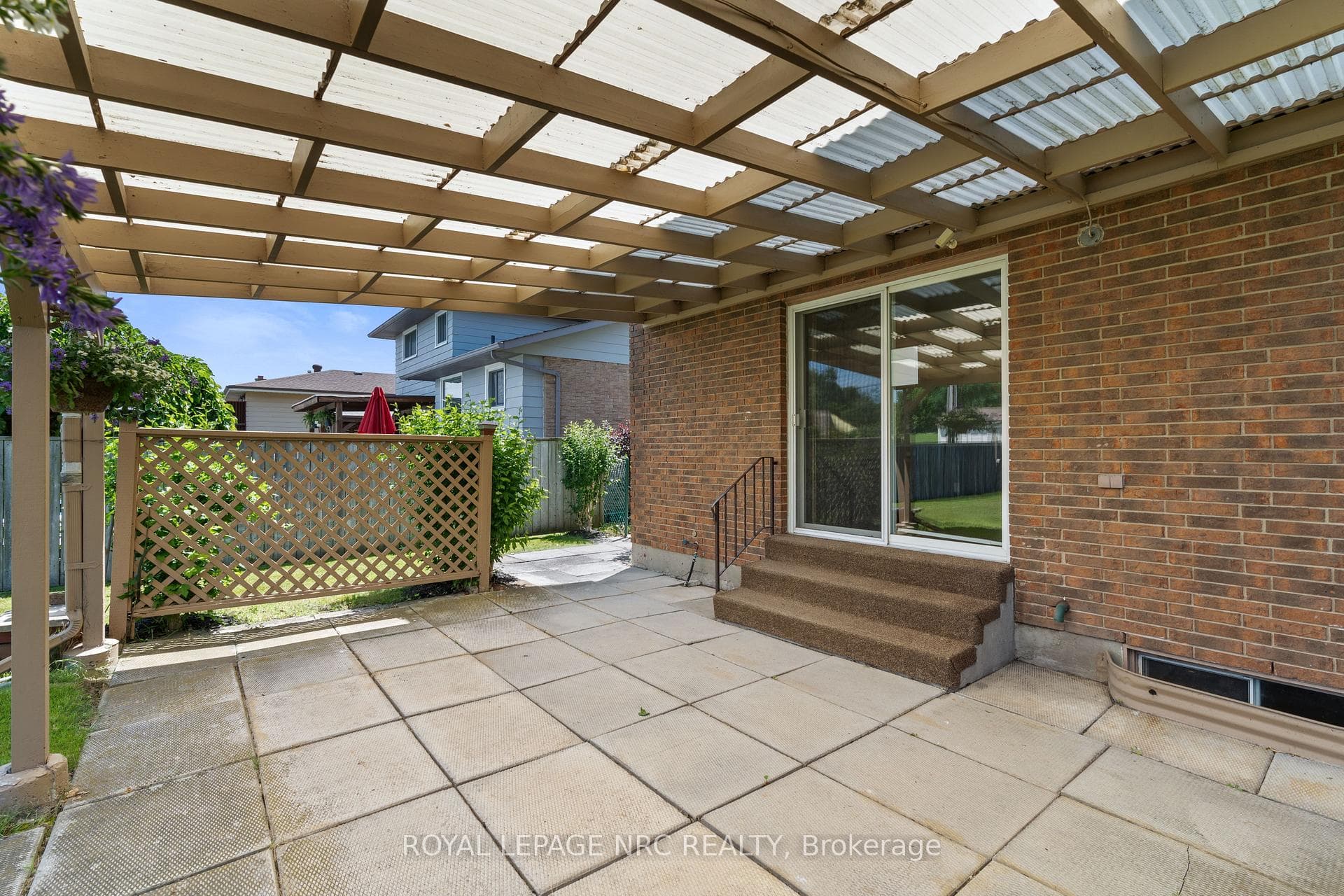 58 Wiltshire Boulevard photo 28
