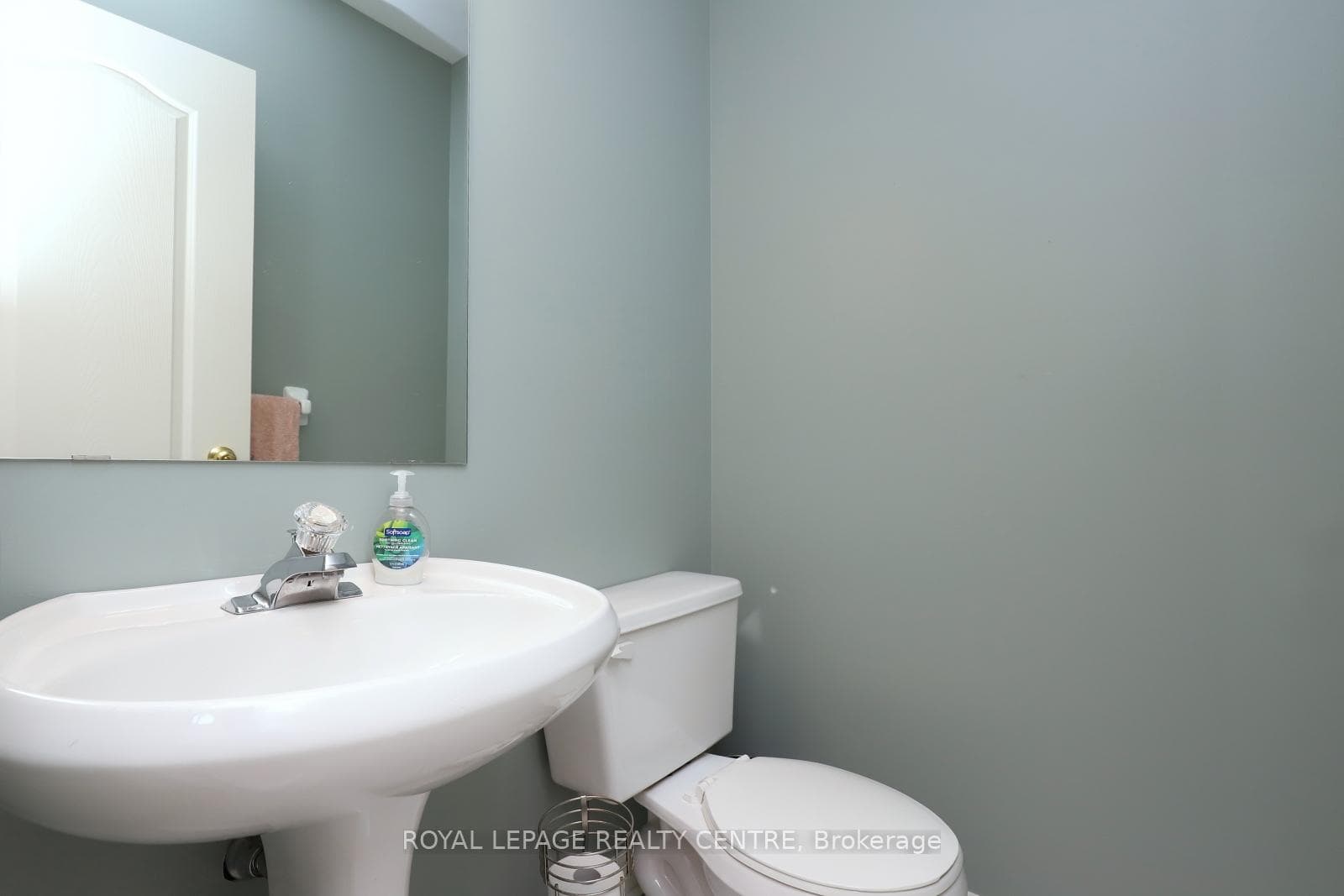 126 Gladstone Avenue photo 20