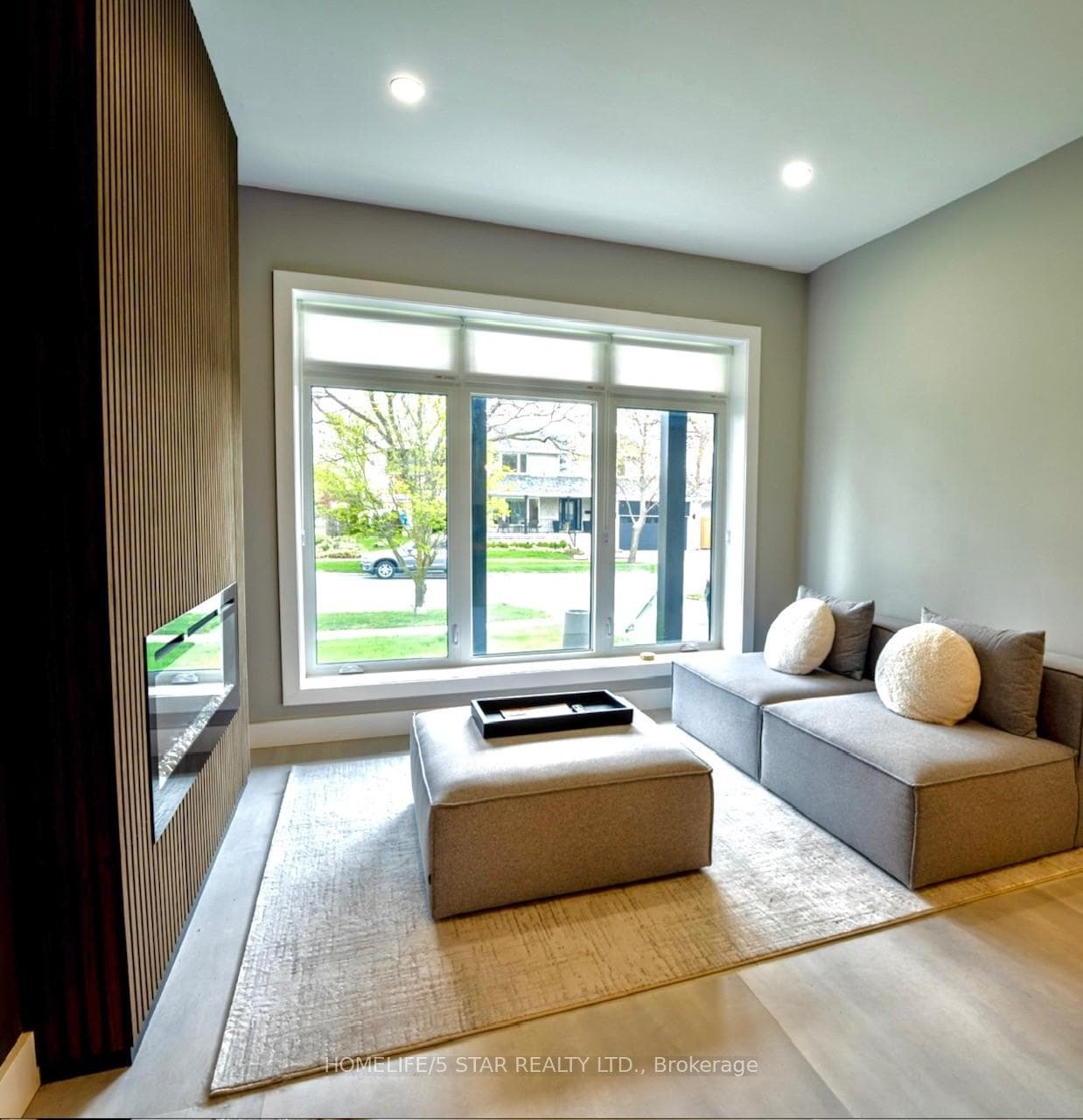 59 NORGROVE Crescent photo 6