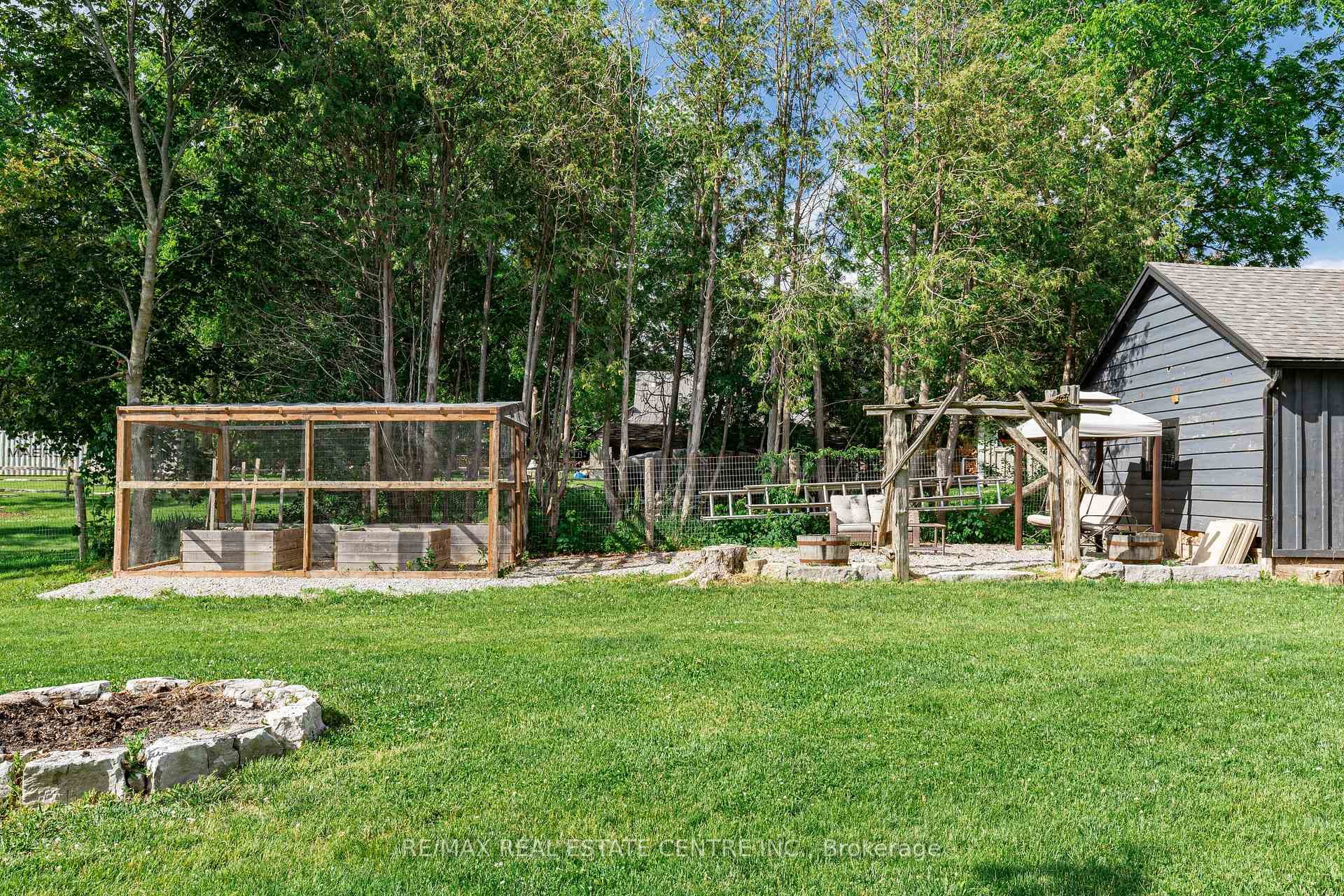 1235 Sheffield Road photo 36