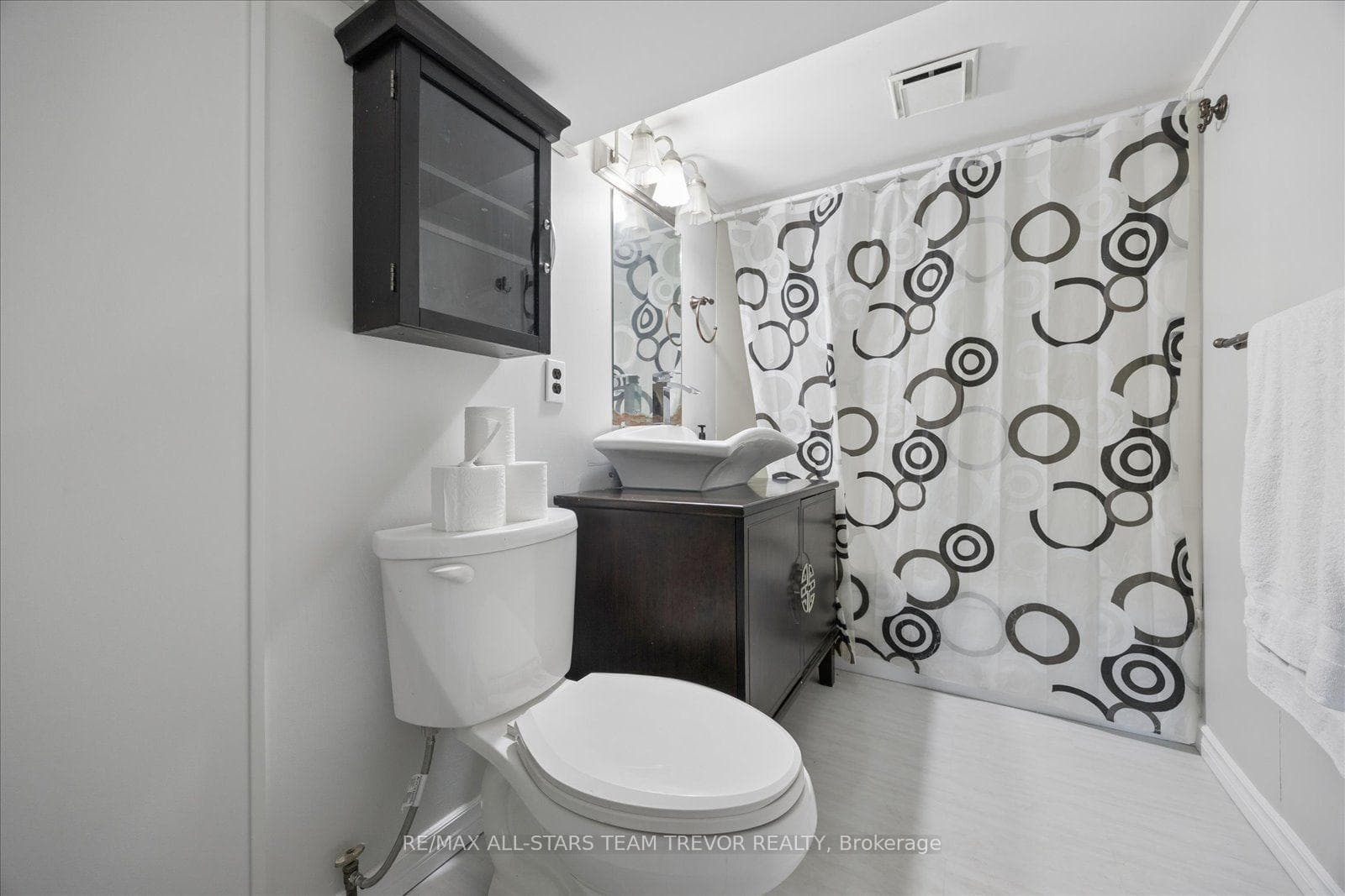 280 Bay Street photo 30