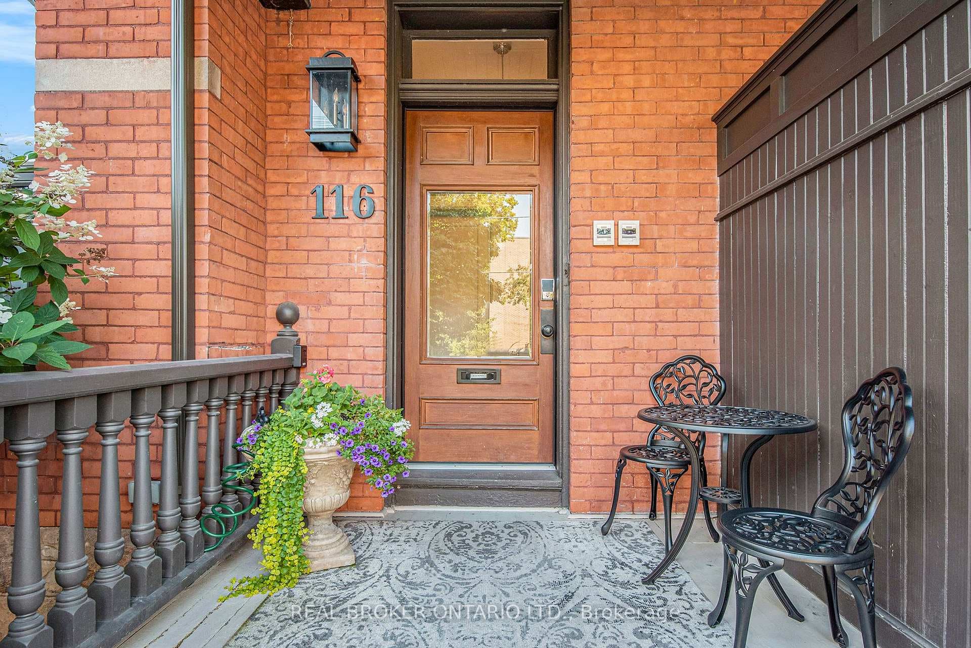 116 Cartier Street Unit C photo 1