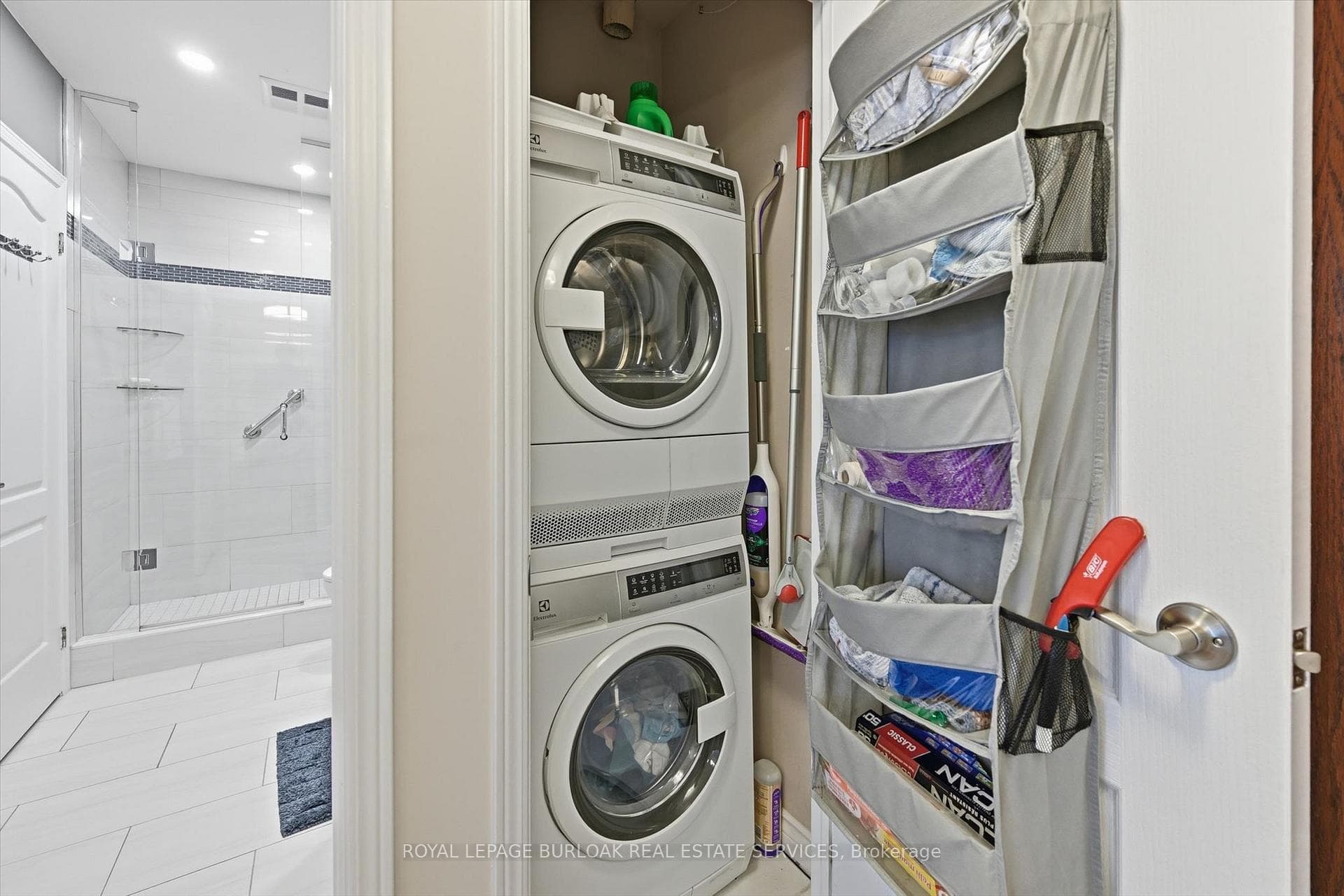 1276 Maple Crossing Boulevard Unit 110 photo 18
