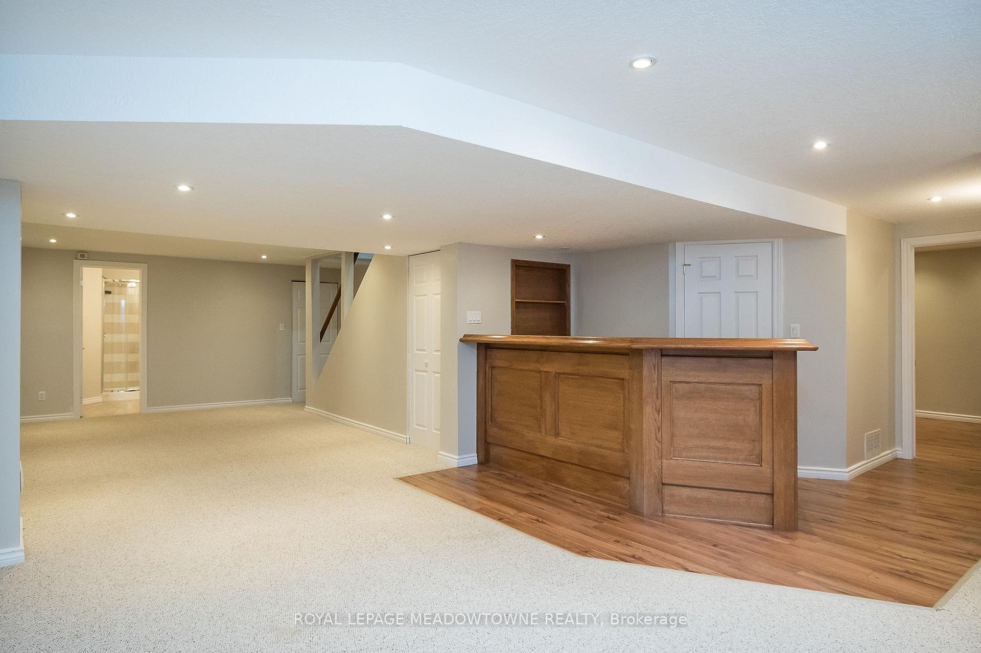 Ready for entertaining with the wet bar