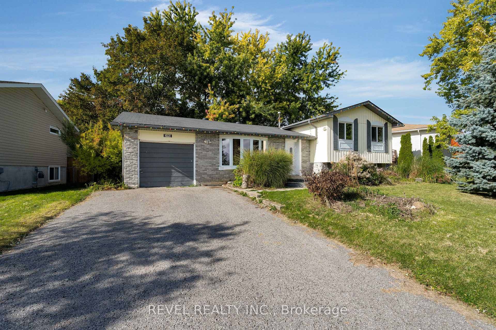 290 Pine Drive photo 1