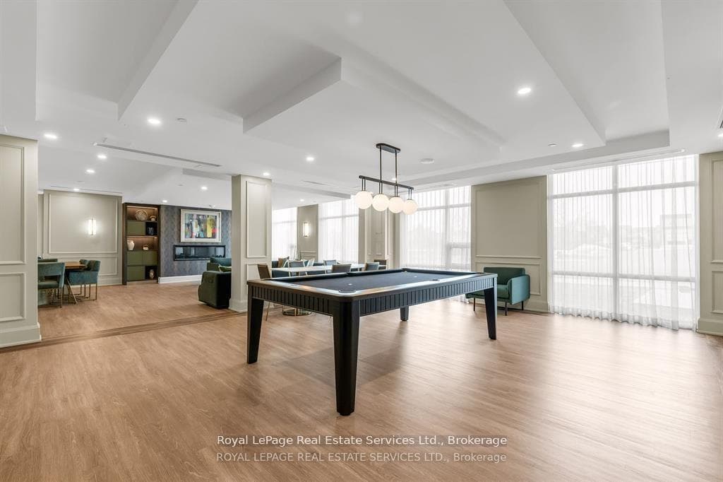 450 Dundas Street Unit 513 photo 20
