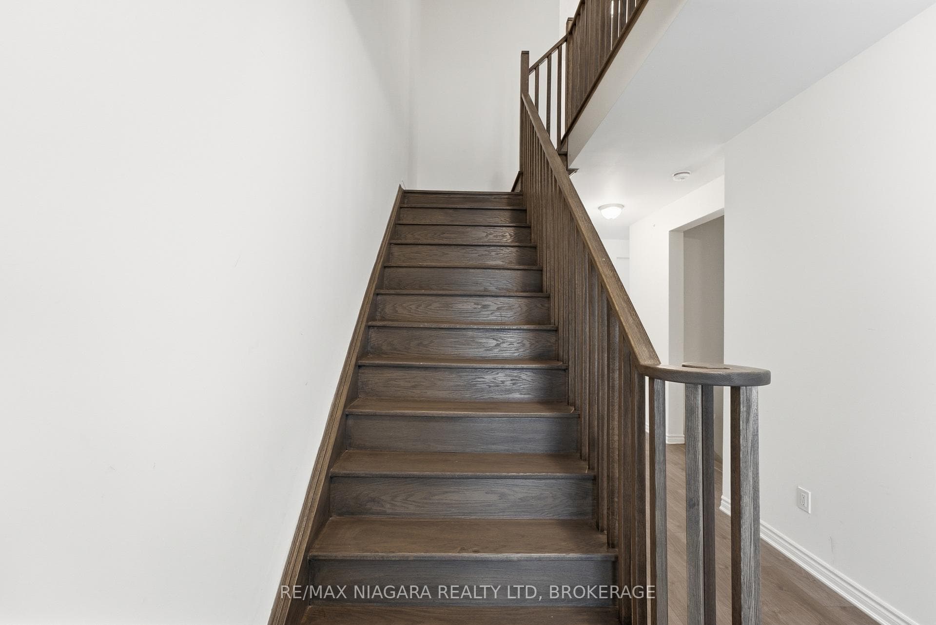 56 Sapphire Way photo 17
