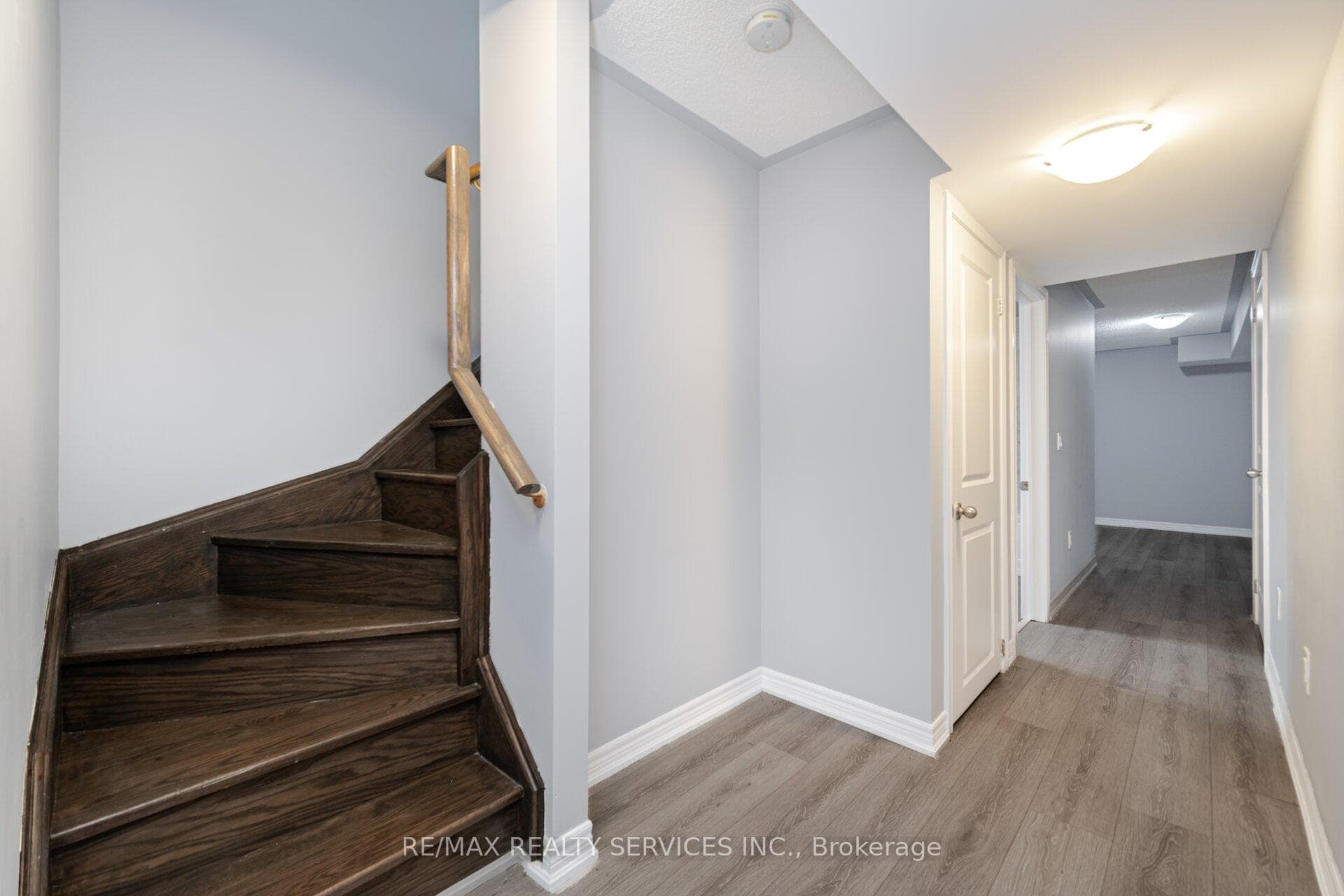 49 Ivor Crescent photo 30