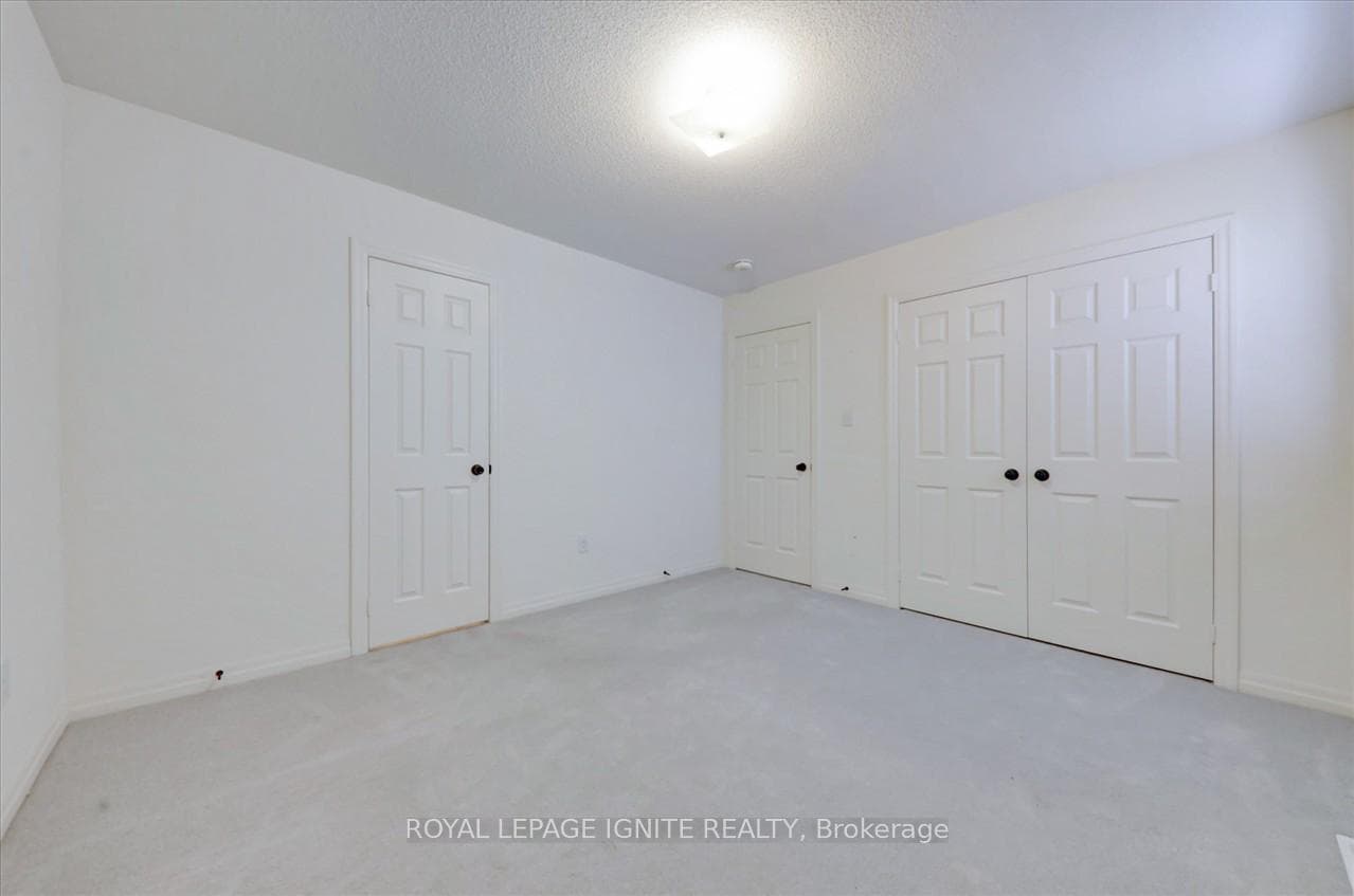 37 Turnerbury Avenue photo 20