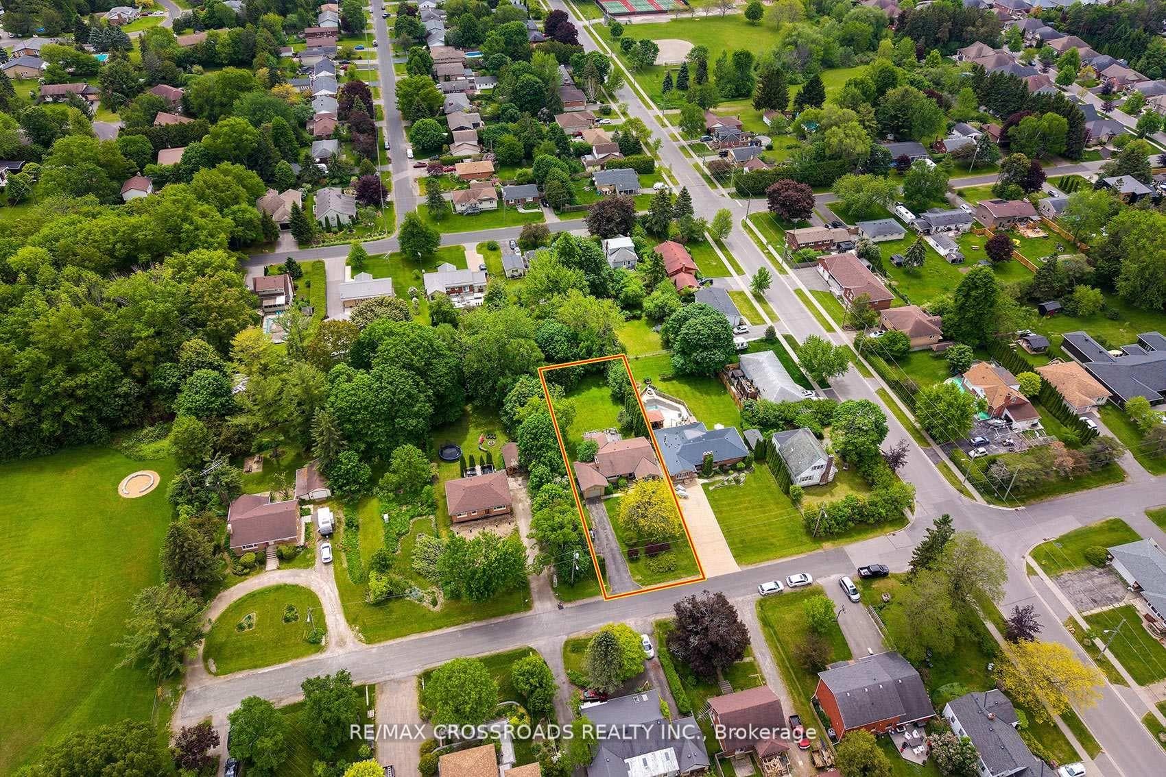 19 Orchard Avenue photo 4