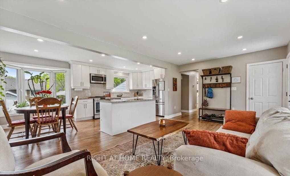 21 Kilbourne Crescent photo 4