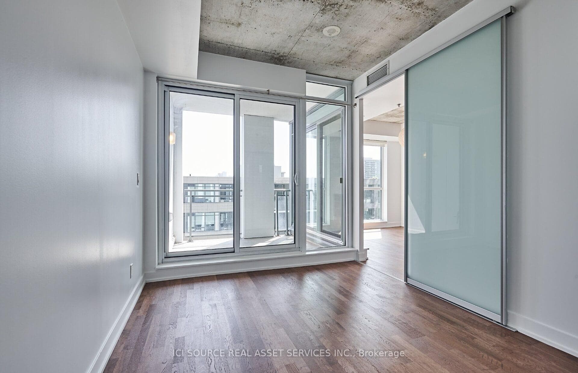 20 Minowan Miikan Lane Unit 726 photo 5