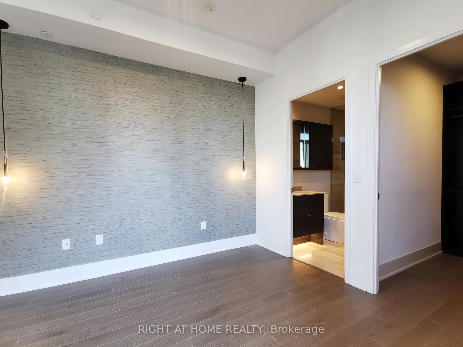 50 Wellesley Street Unit PH01 photo 11