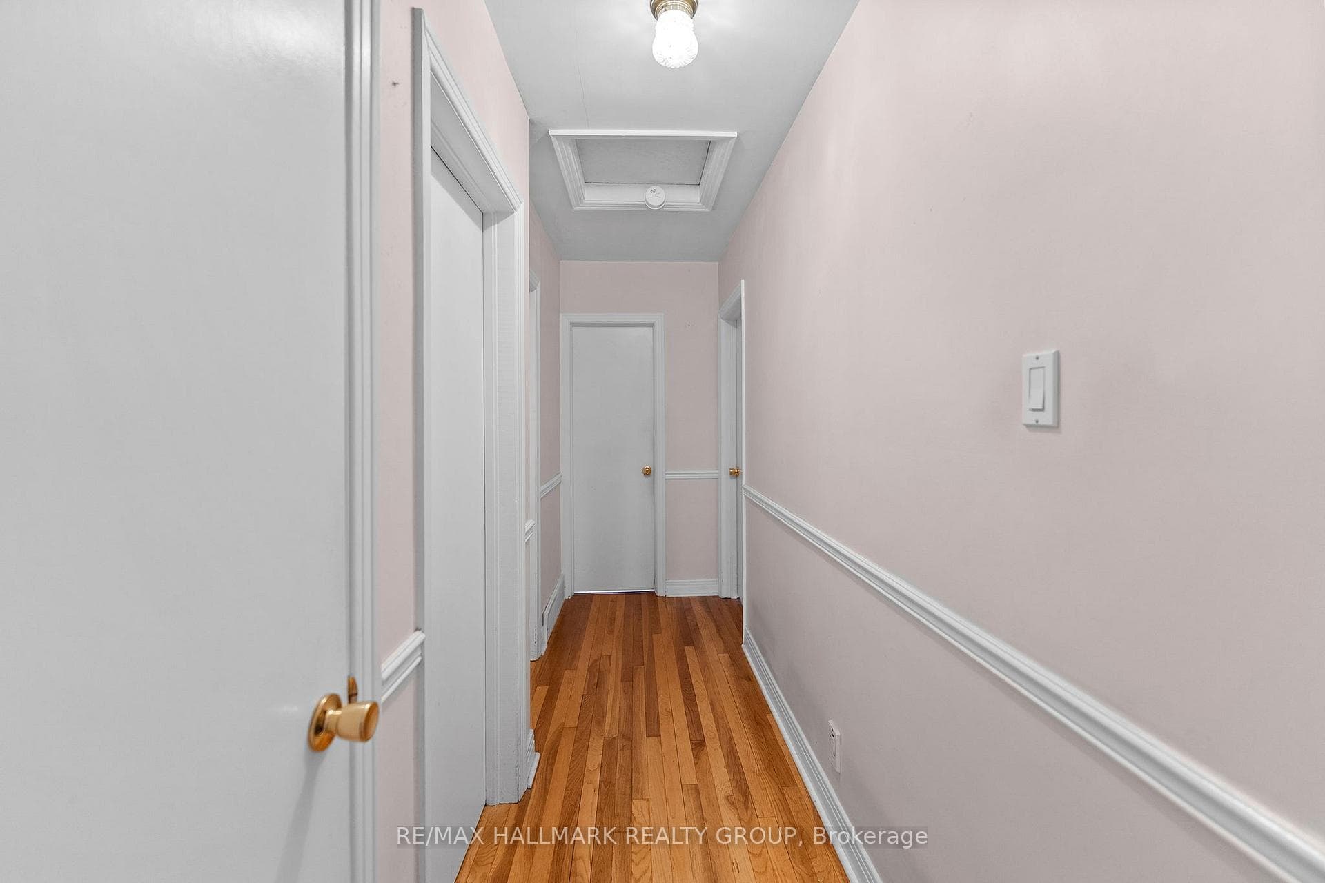 2075 Neepawa Avenue photo 33