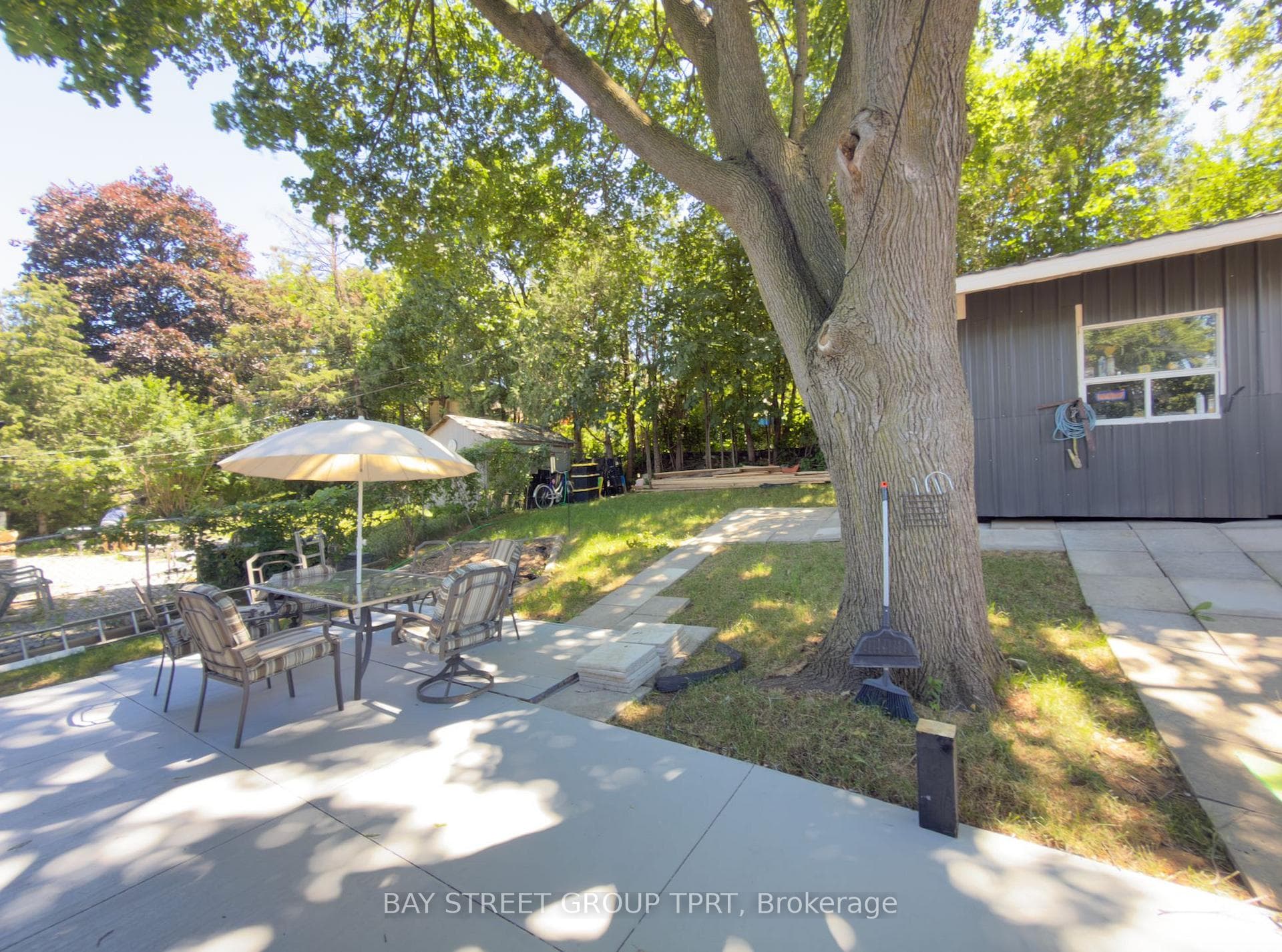 134 Clearbrooke Circle photo 33